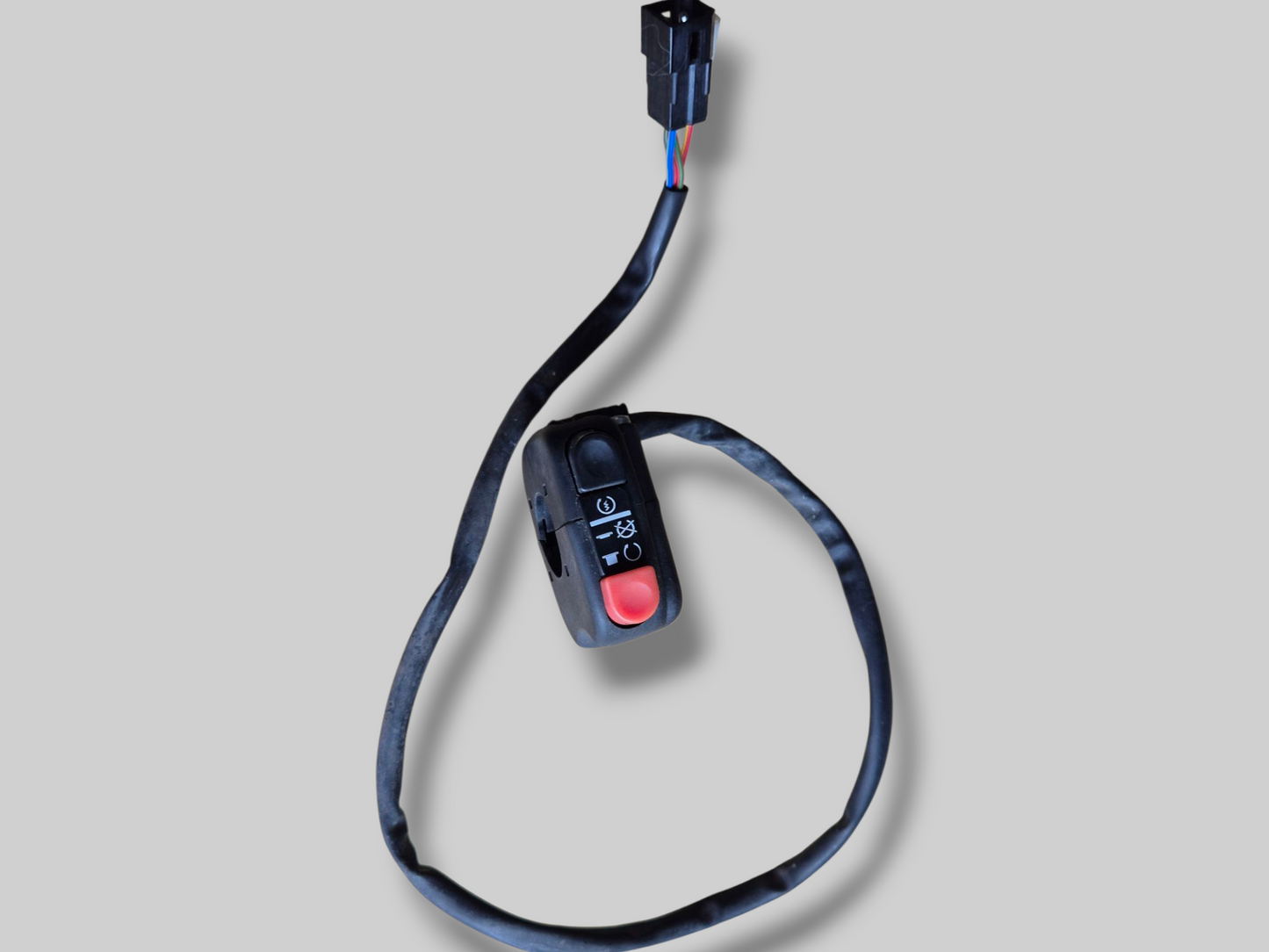 RIGHT-HAND SIDE HANDLEBAR KILLSWITCH AP8118580 Aprilia RSV Mille 01-03 / Tuono 02-05