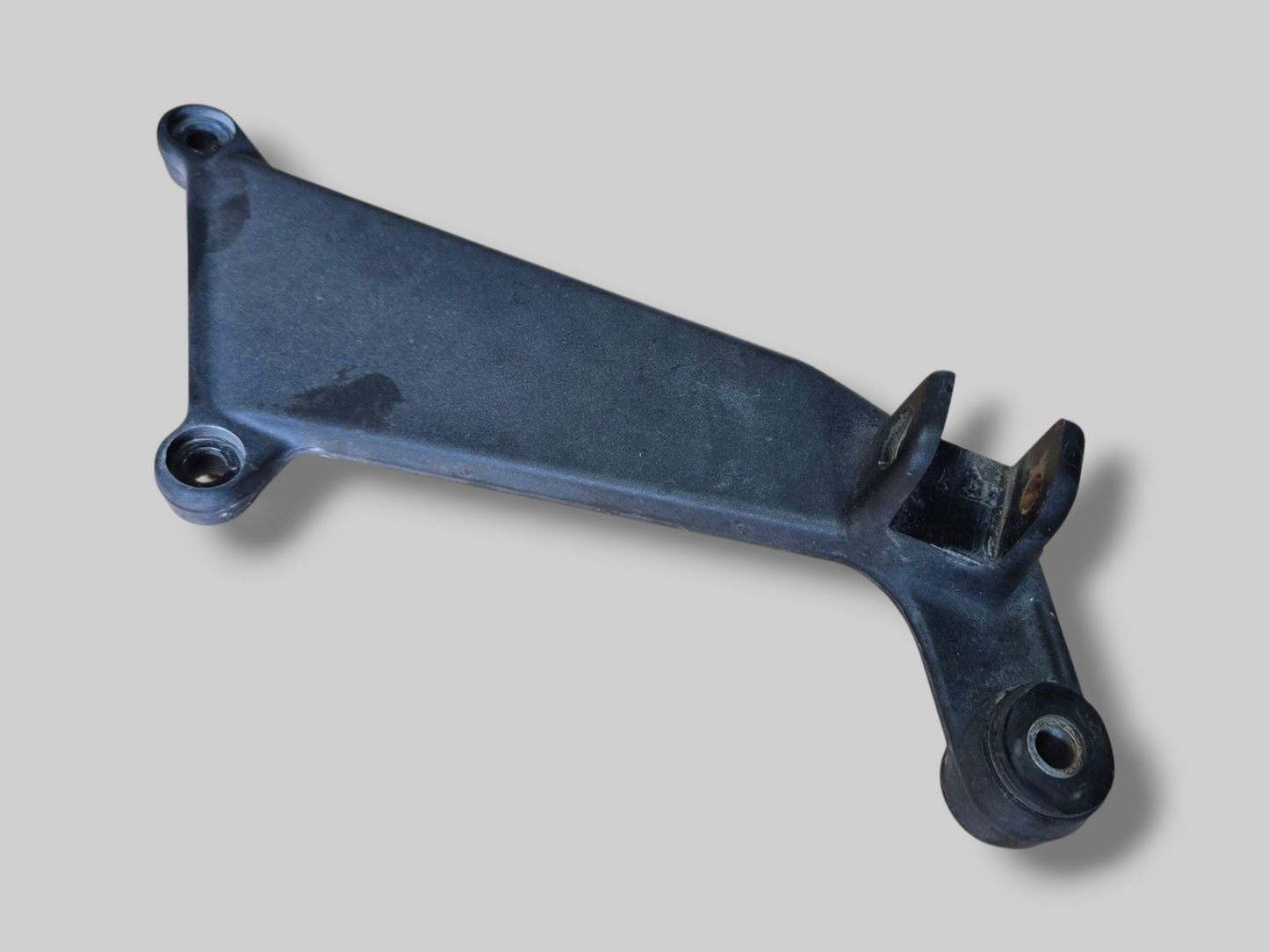 PASSENGER RIGHT FOOTREST SUPPORT AP8146384 Aprilia RSV Mille 98-03 / Tuono 02-05