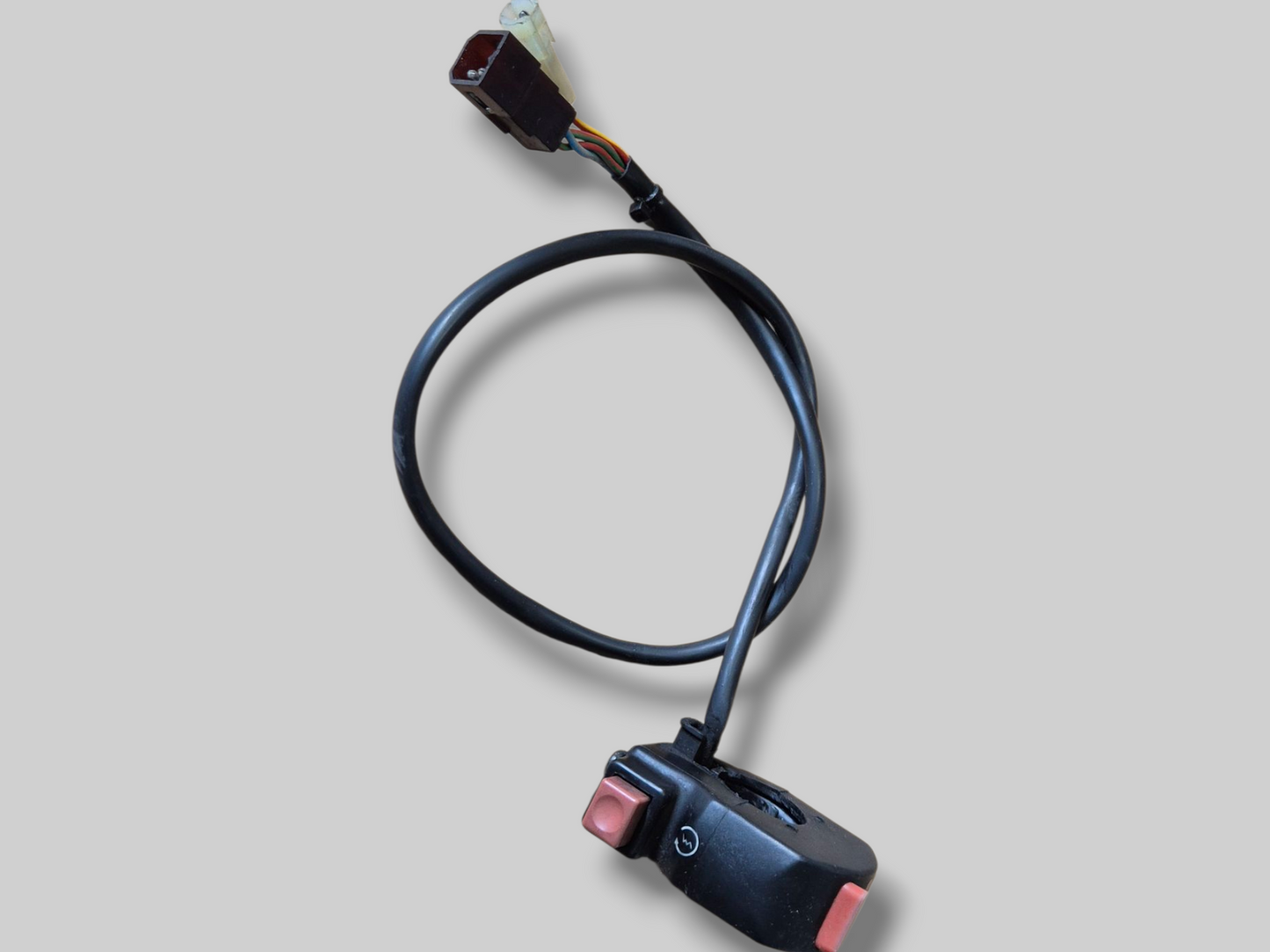RIGHT-HAND SIDE HANDLEBAR KILLSWITCH AP8124260 Aprilia RSV Mille 1998-2000 / SL1000 Falco 01-03