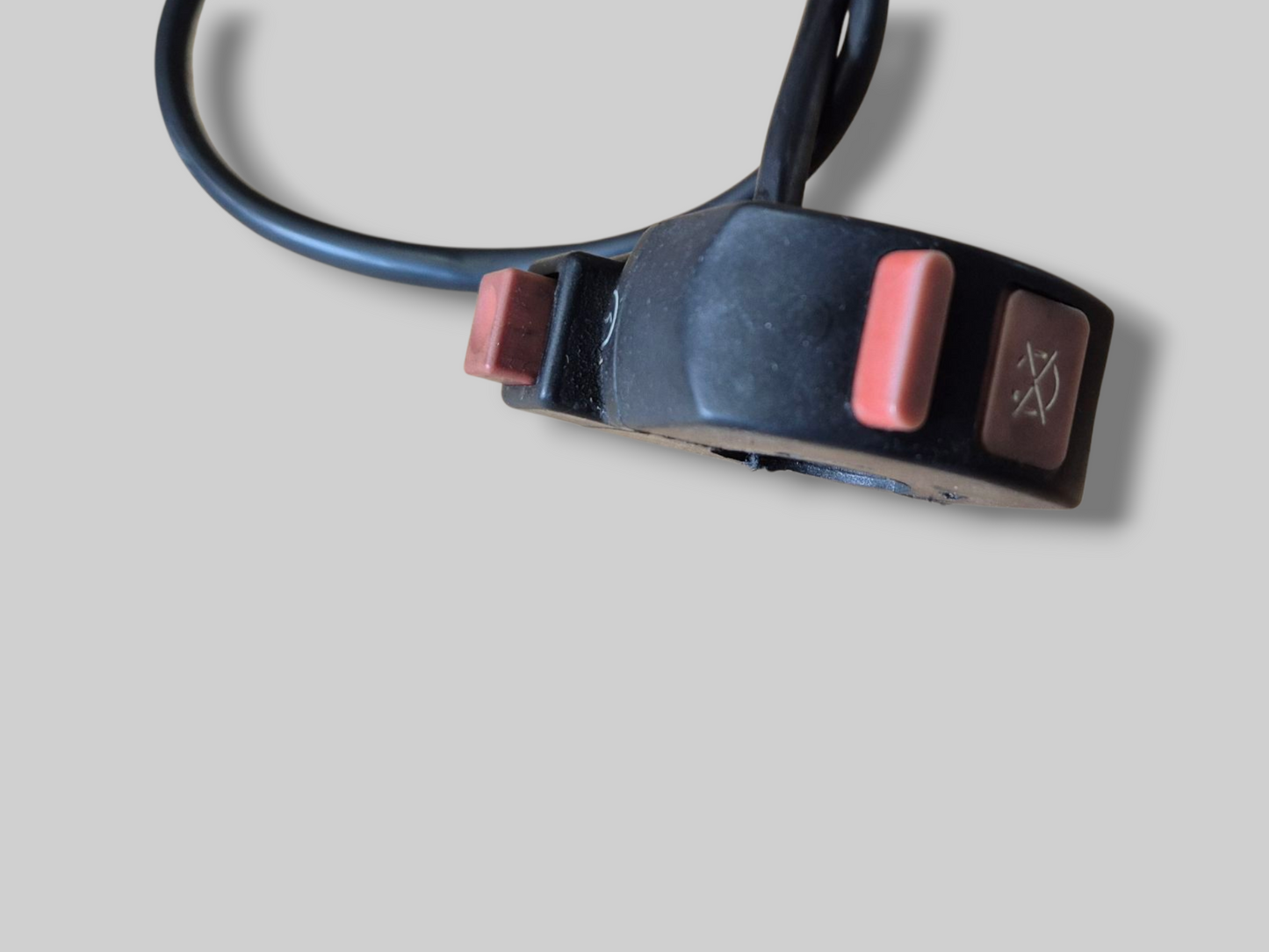 RIGHT-HAND SIDE HANDLEBAR KILLSWITCH AP8124260 Aprilia RSV Mille 1998-2000 / SL1000 Falco 01-03