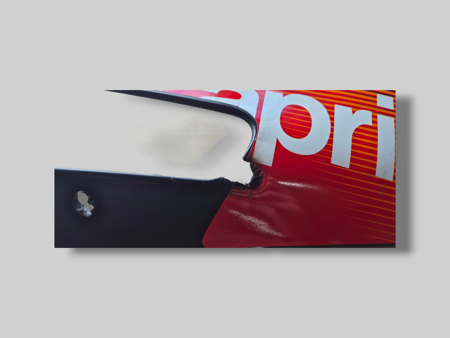 RIGHT-HAND SIDE UPPER FAIRING LEAD GREY AP8158130 Aprilia RSV1000R (+FACTORY) 04-09