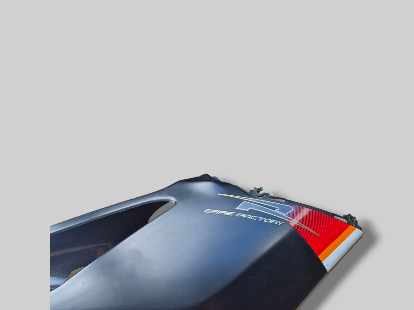 RIGHT-HAND SIDE UPPER FAIRING LEAD GREY AP8158130 Aprilia RSV1000R (+FACTORY) 04-09