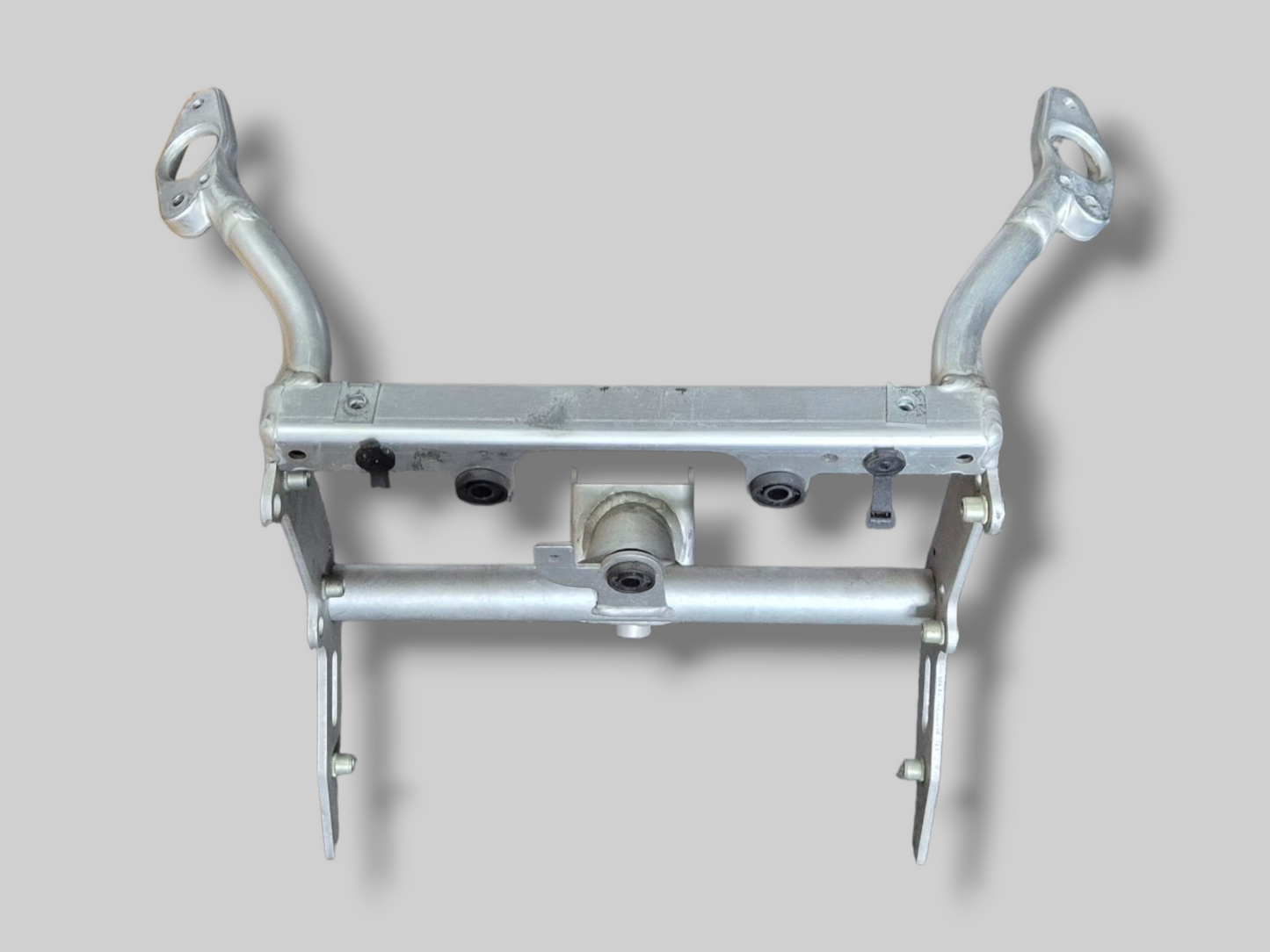 INSTRUMENTENCLUSTERHOUDER SUBFRAME VOOR AP8135905 Aprilia RSV Mille 98-03