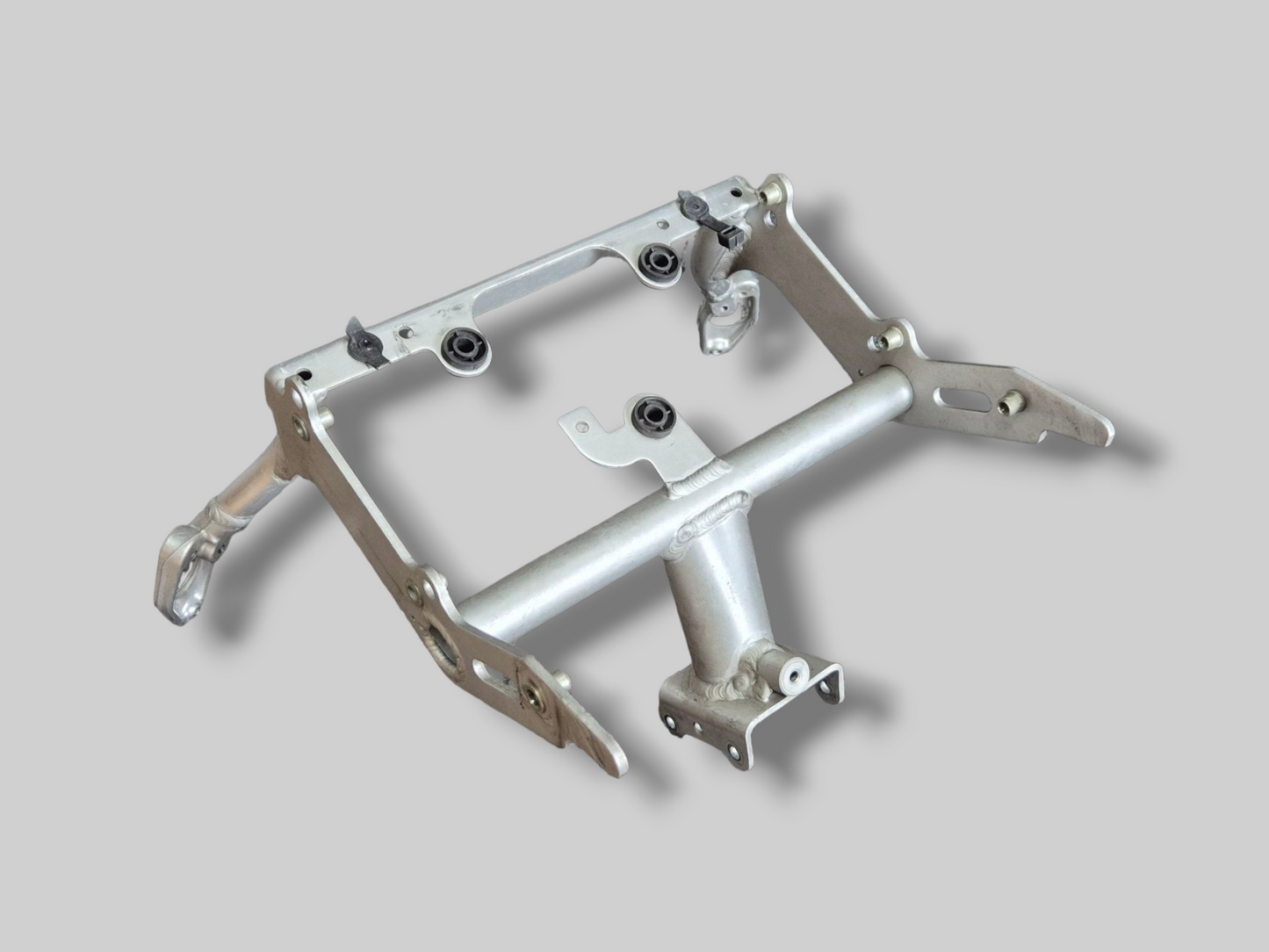 INSTRUMENTENCLUSTERHOUDER SUBFRAME VOOR AP8135905 Aprilia RSV Mille 98-03