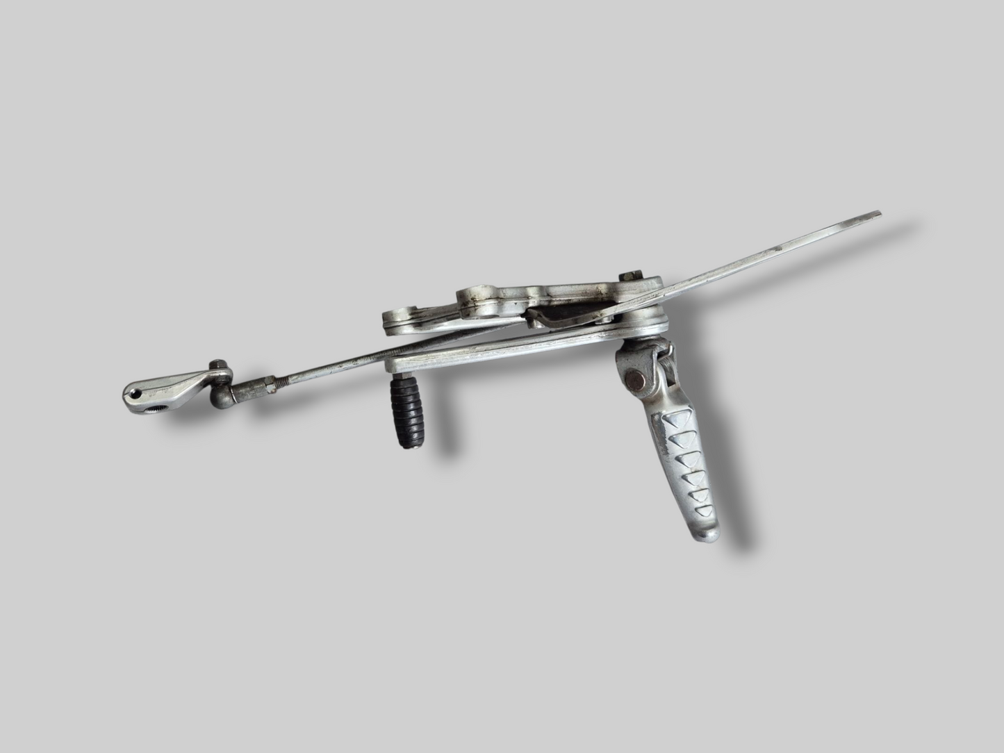 LEFT-HAND SIDE FOOTREST REARSET COMPLETE AP8134594 Aprilia SL1000 Falco 2000-2003