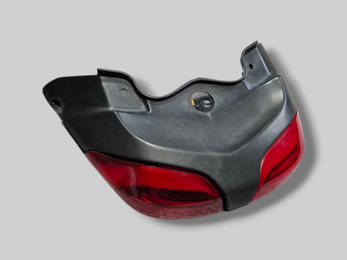 TAIL LIGHT AP8124395 Aprilia SL1000 Falco 2000-2003