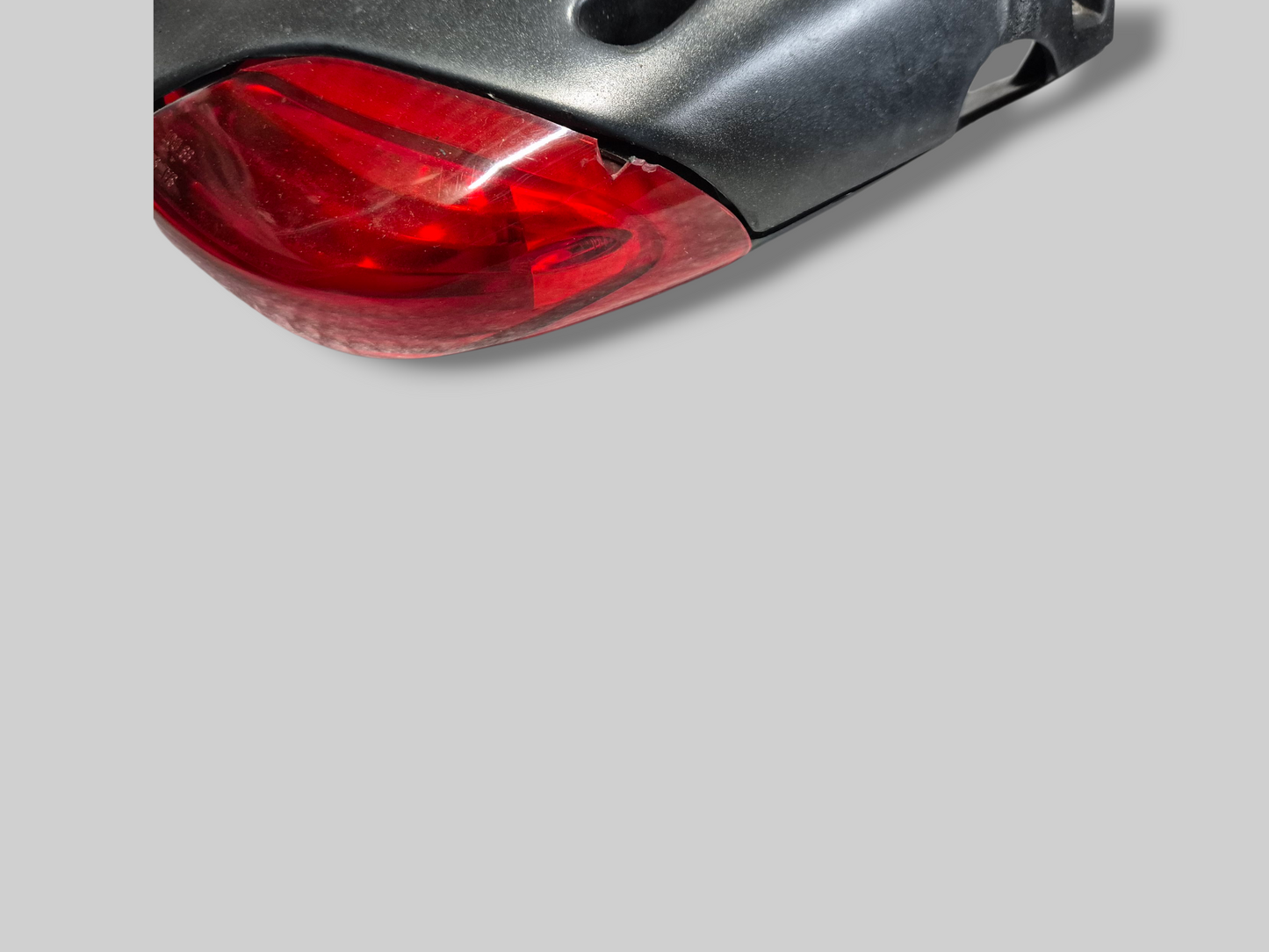 TAIL LIGHT AP8124395 Aprilia SL1000 Falco 2000-2003
