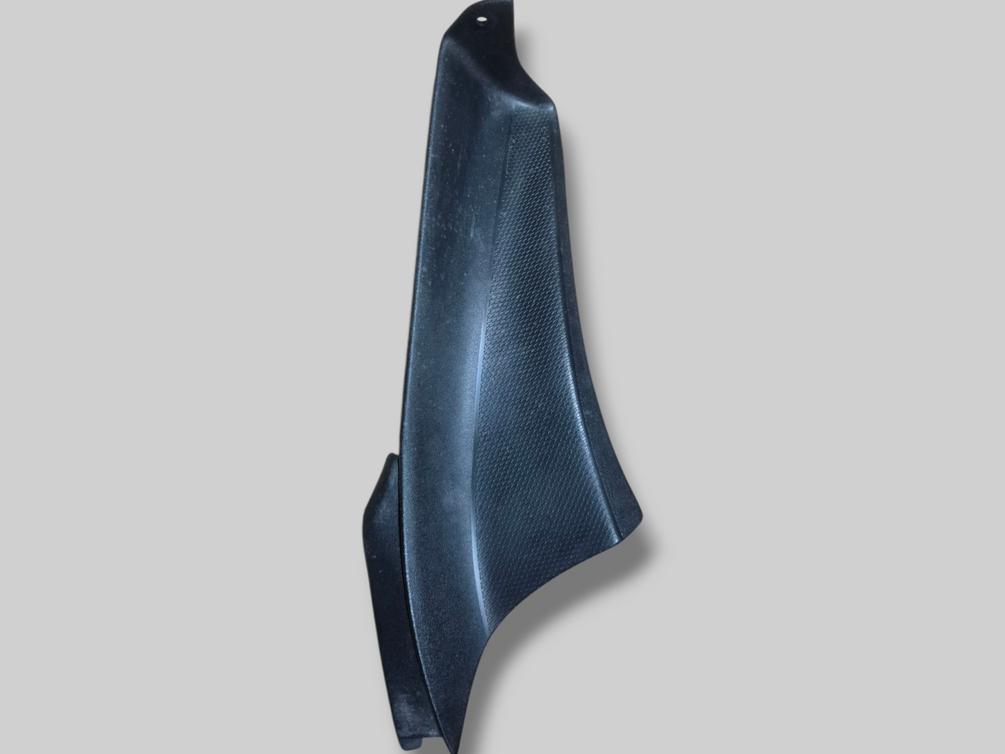 VOORSPATBORD SPATBORD ZWART AP8156254 Aprilia RSV1000R 04-10 / Tuono 1000R 06-10