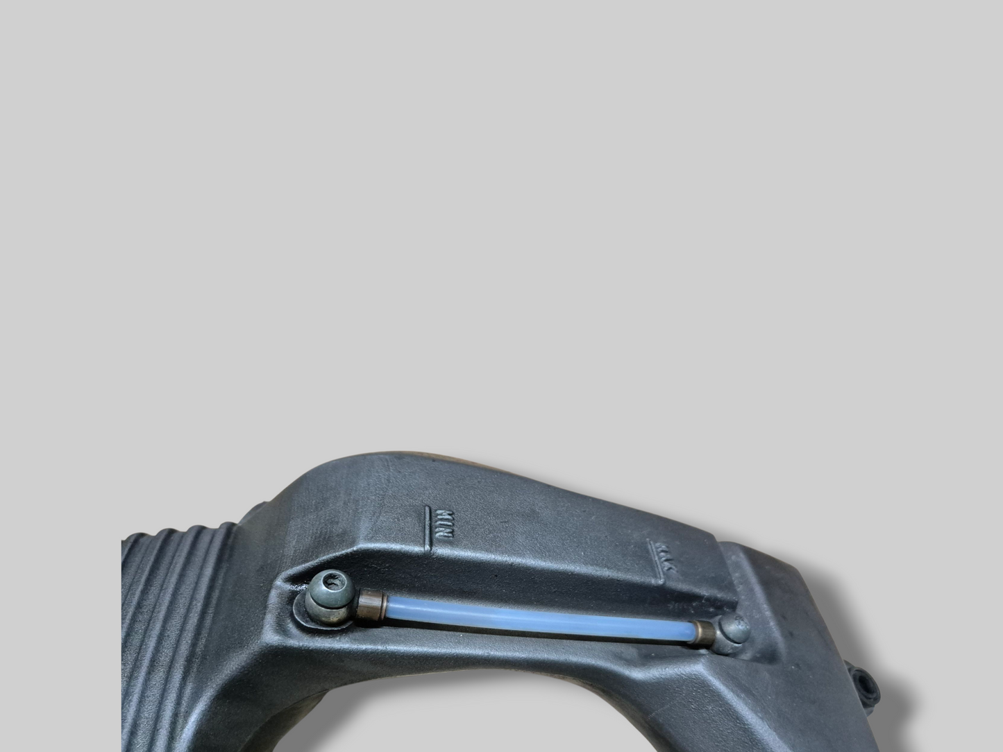OLIETANKRESERVOIR AP8138558 Aprilia RSV Mille 98-03 / Tuono 02-05