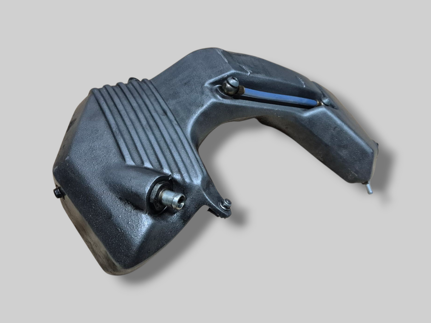 OLIETANKRESERVOIR AP8138558 Aprilia RSV Mille 98-03 / Tuono 02-05