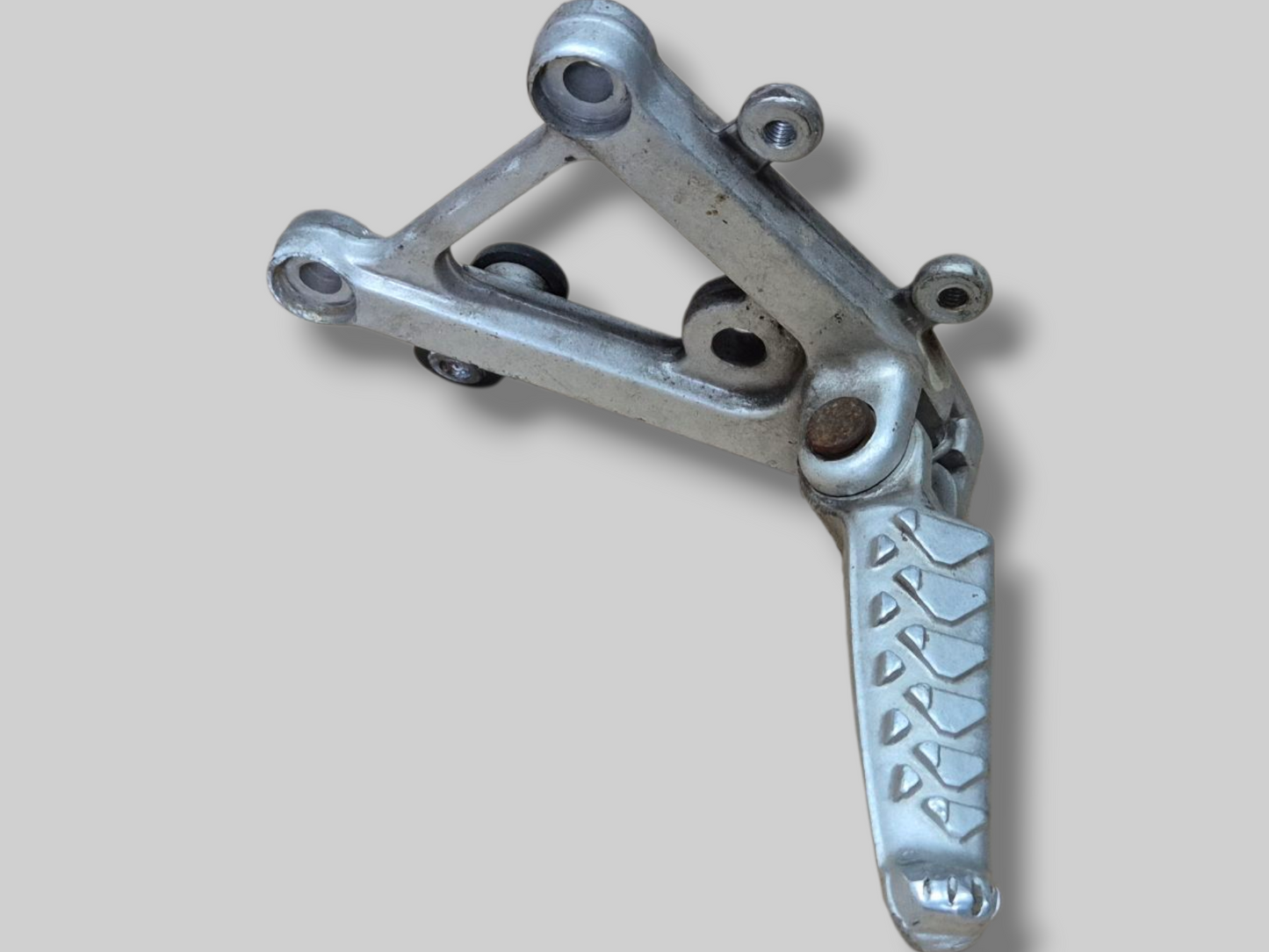 LINKER ZIJVOETSTEUN ACHTERSET AP8135910 Aprilia RSV Mille 98-03 / Tuono 03-05
