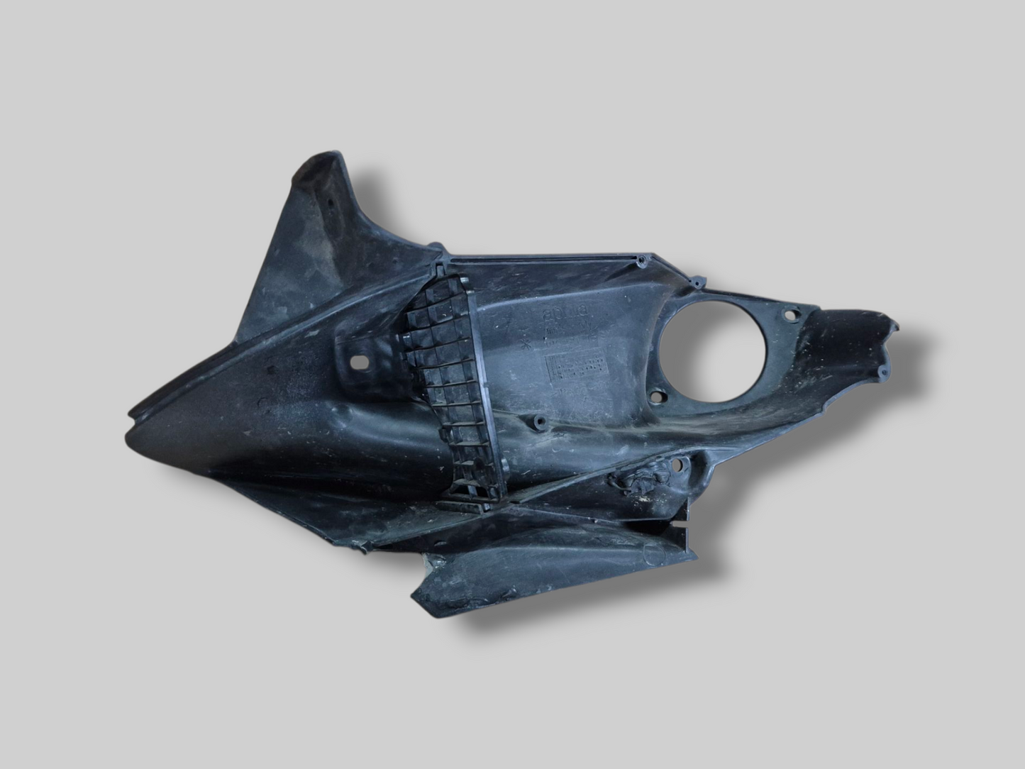 LINKSE INTERNE LUCHTKANAALKUIP, MAT ZWART AP8149278 Aprilia RSV Mille 98-03
