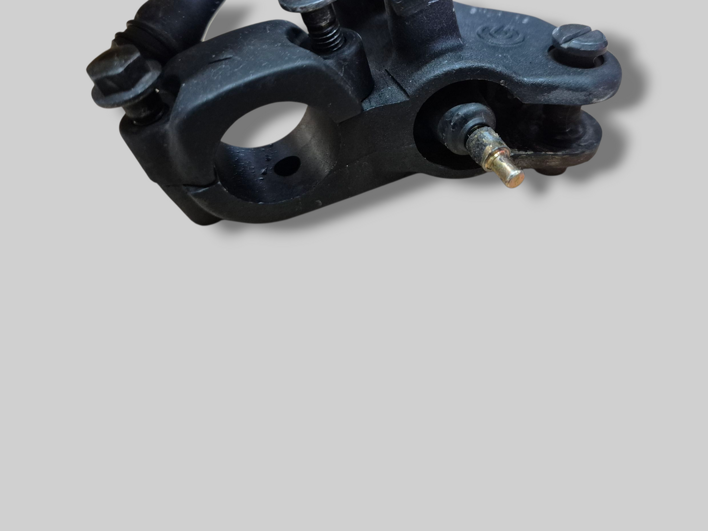 VOORREMPOMP HOOFDCILINDER AP8113969 Aprilia RSV Mille 98-03 / Tuono 02-05