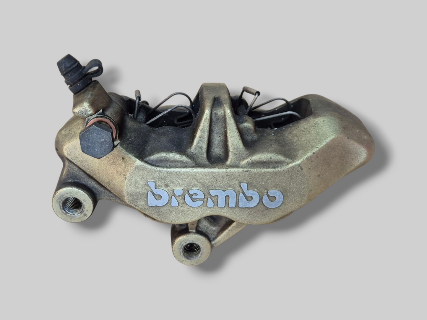 REMKLAUW VOOR RECHTS BREMBO P4 GOUD AP8113970 Aprilia RSV Mille 98-03 / Tuono 02-05