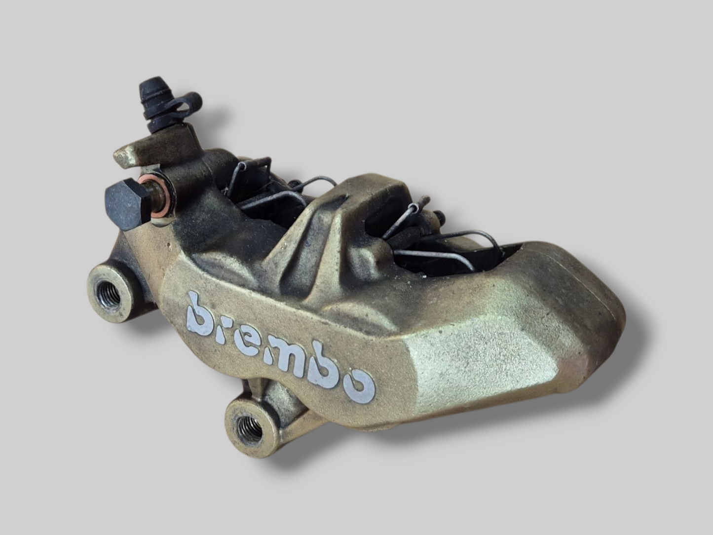 REMKLAUW VOOR RECHTS BREMBO P4 GOUD AP8113970 Aprilia RSV Mille 98-03 / Tuono 02-05