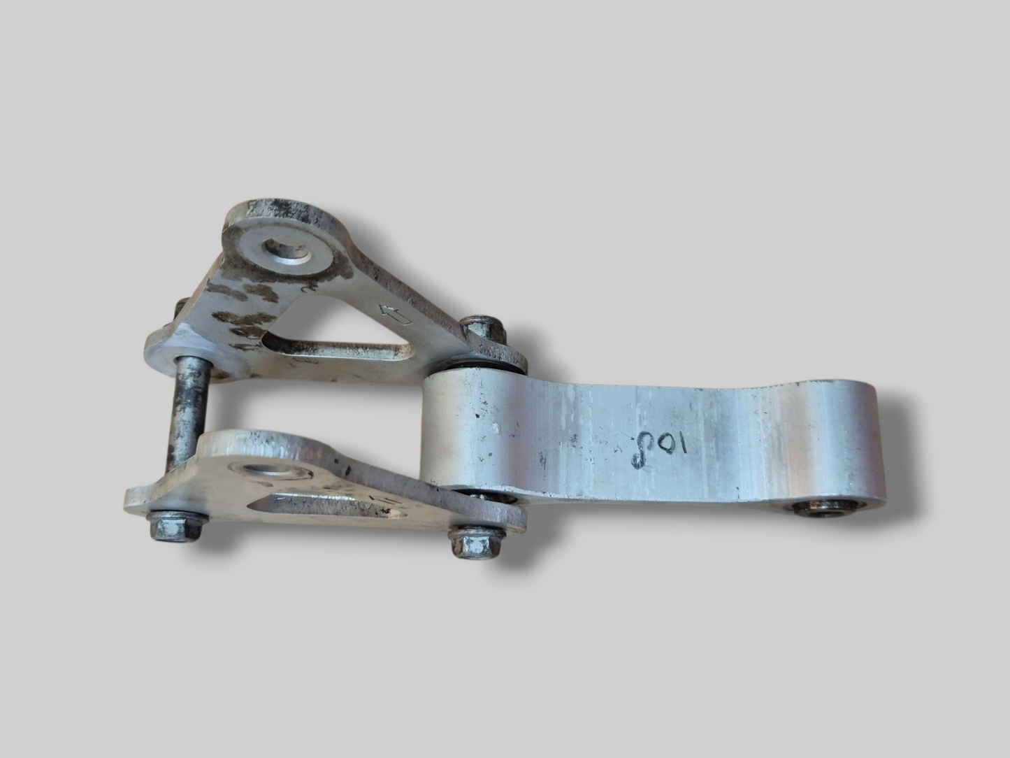 ACHTERSCHOKKOPPELING DOGBONE AP8135917 Aprilia RSV Mille 1998-2000