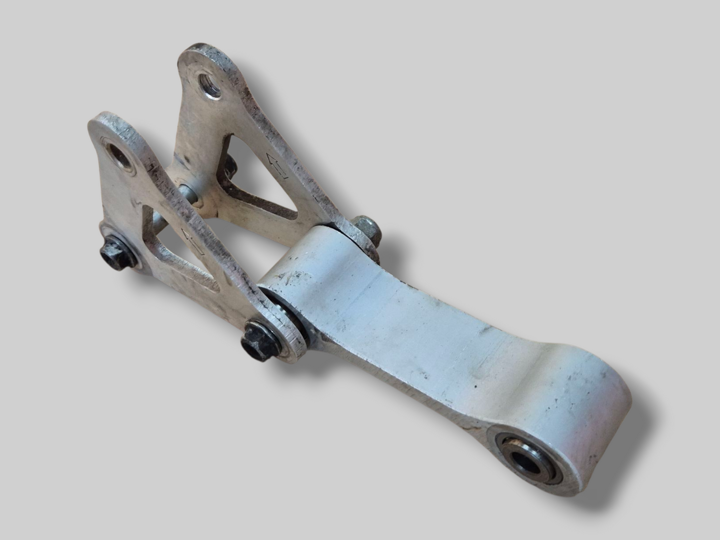 ACHTERSCHOKKOPPELING DOGBONE AP8135917 Aprilia RSV Mille 1998-2000