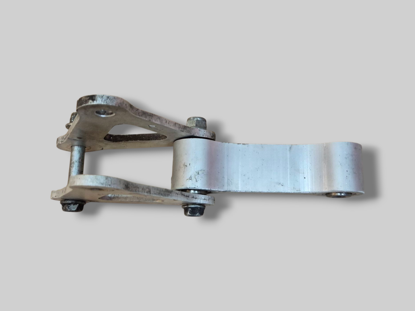 ACHTERSCHOKKOPPELING DOGBONE AP8135917 Aprilia RSV Mille 1998-2000
