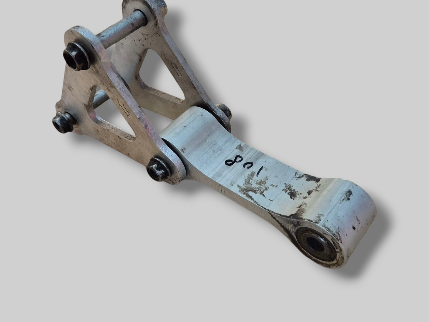 ACHTERSCHOKKOPPELING DOGBONE AP8135917 Aprilia RSV Mille 1998-2000