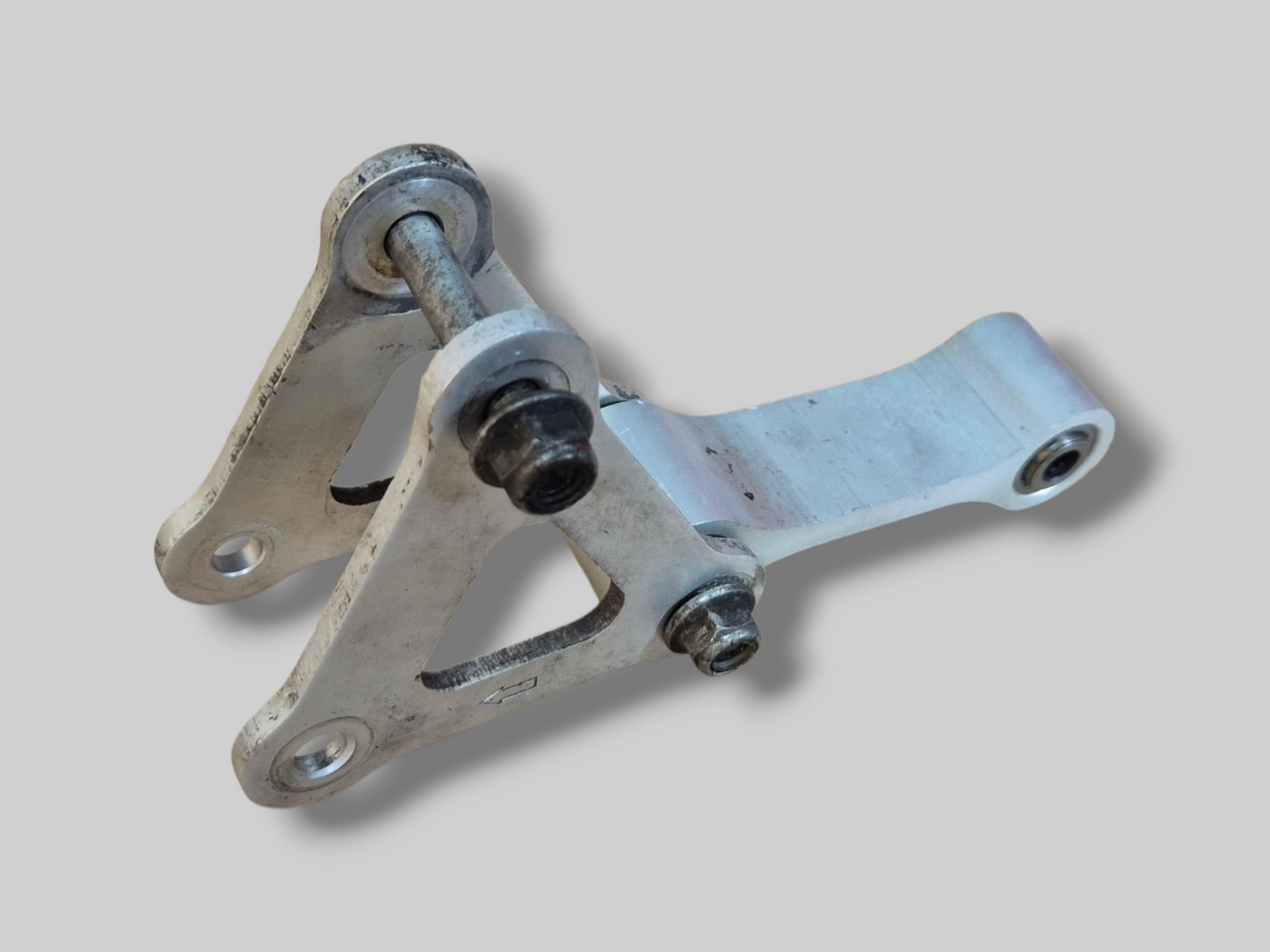 ACHTERSCHOKKOPPELING DOGBONE AP8135917 Aprilia RSV Mille 1998-2000