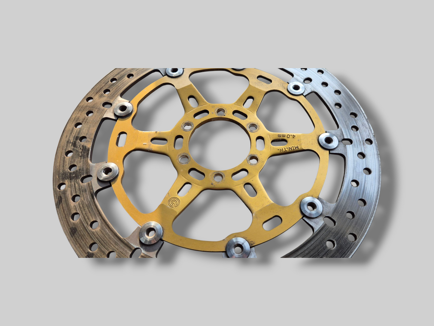 REMKLAUW VOOR RECHTS BREMBO P4 GOUD AP8113970 Aprilia RSV Mille 98-03 / Tuono 02-05
