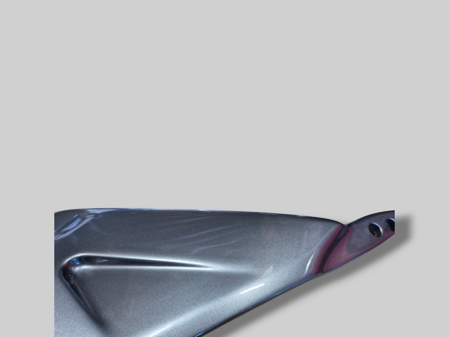 BRANDSTOFTANK ZIJPANEEL RECHTER AP8138587 Aprilia RSV Mille 98-00