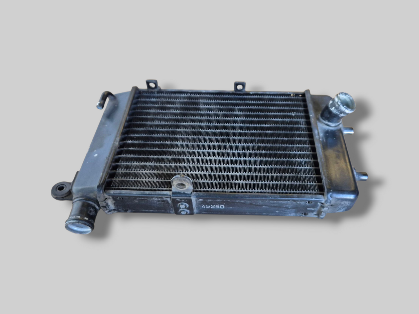 RECHTER RADIATOR ZWART AP8102952 Aprilia RSV Mille 98-03 / Tuono 02-05