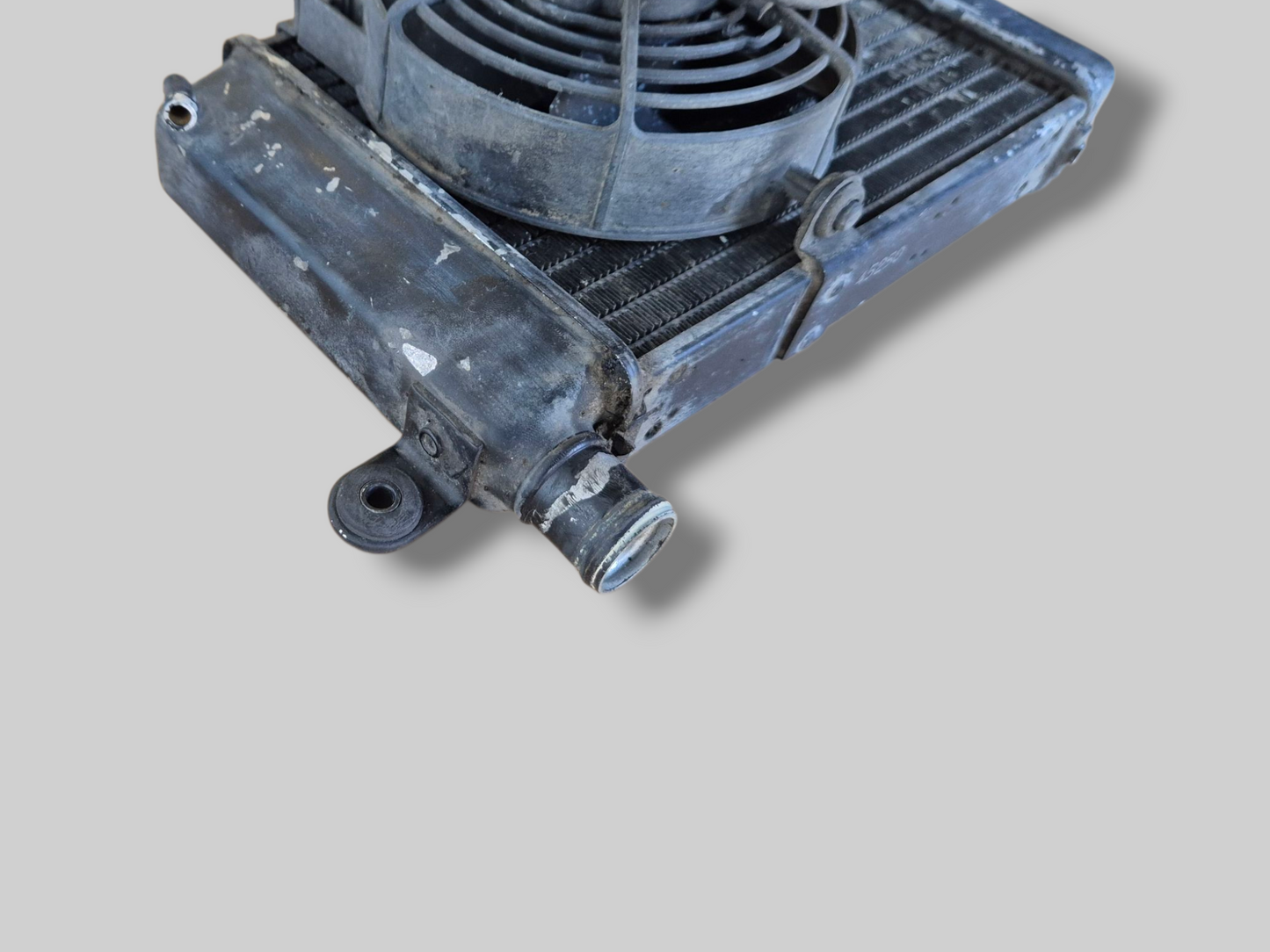 RECHTER RADIATOR ZWART AP8102952 Aprilia RSV Mille 98-03 / Tuono 02-05