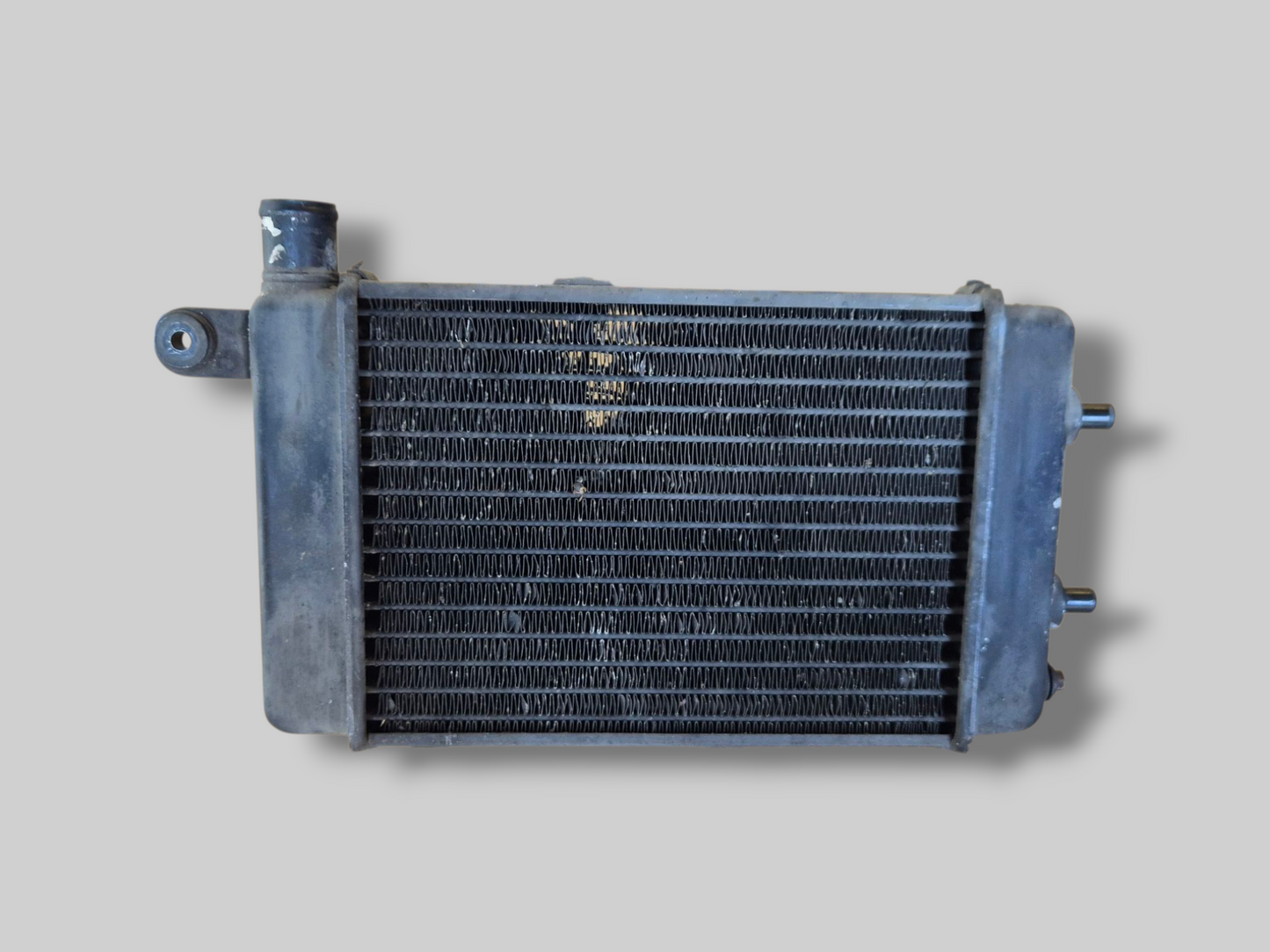RECHTER RADIATOR ZWART AP8102952 Aprilia RSV Mille 98-03 / Tuono 02-05