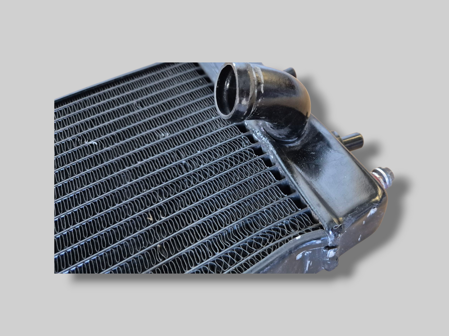 LINKER RADIATOR ZILVER AP8102951 Aprilia RSV Mille 98-03 / Tuono 02-05