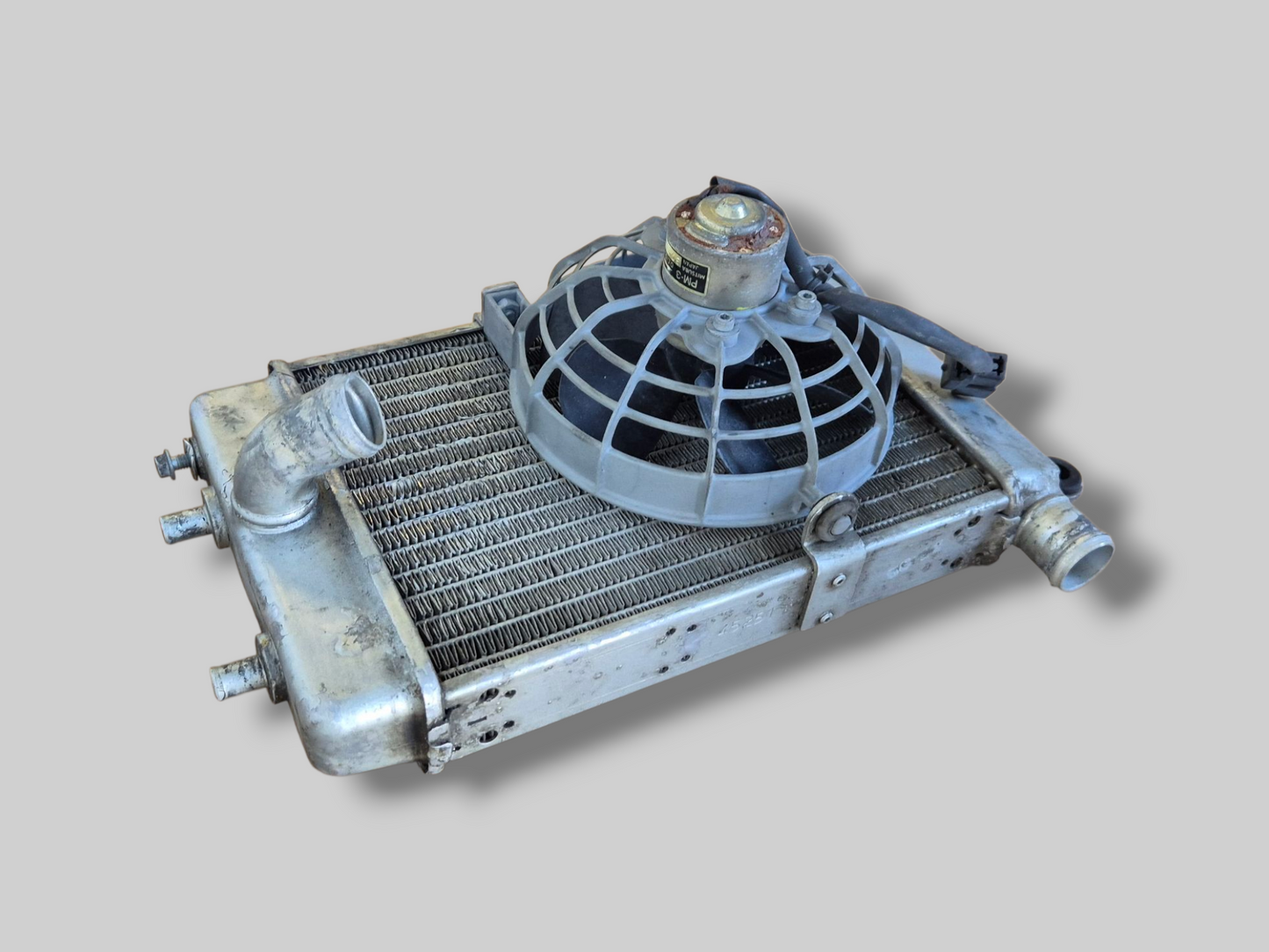 LINKER RADIATOR ZILVER AP8102951 Aprilia RSV Mille 98-03 / Tuono 02-05