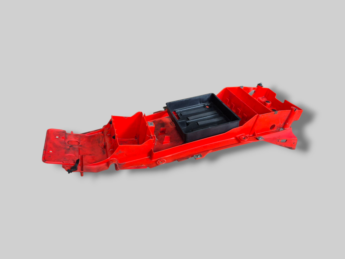 ONDER ZADEL / ACCUHOUDER AP8138591 Aprilia RSV Mille 98-03