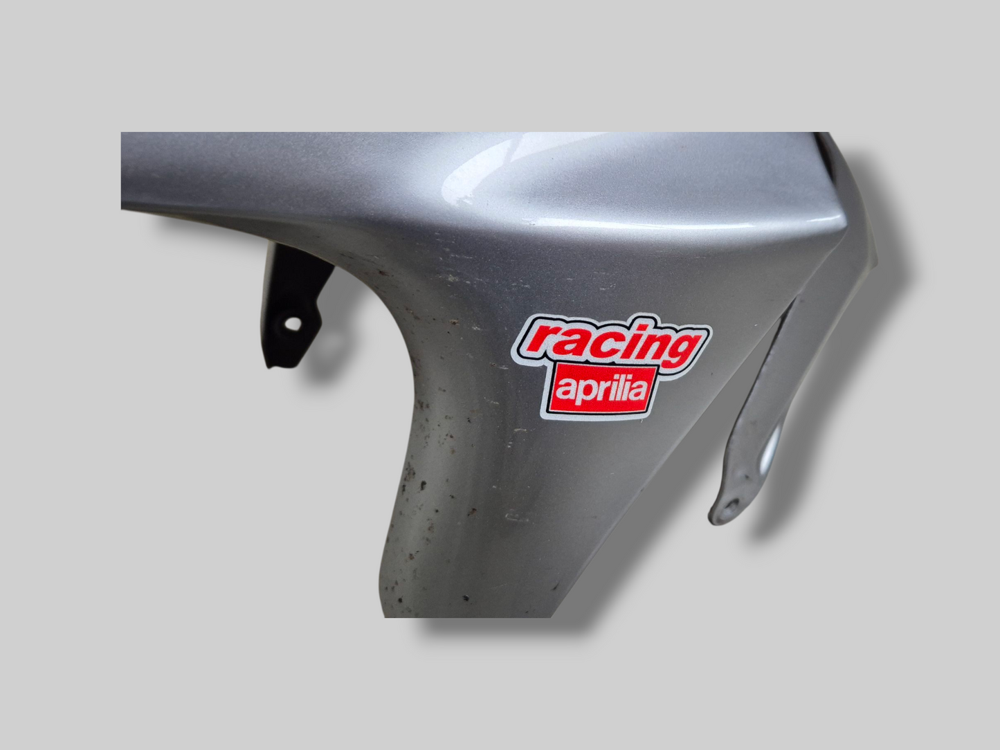 FRONT FENDER MUDGUARD GREY AP8126982 Aprilia RSV1000R 04-10 / Tuono 1000R 06-10