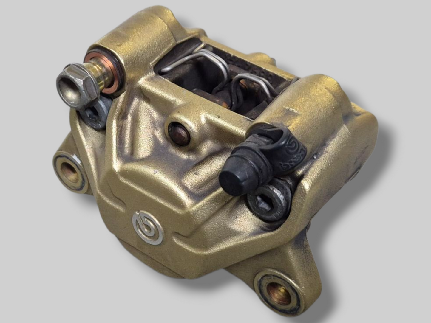 ACHTERREMKLAUW GOUD BREMBO AP8113897 Aprilia RSV Mille 98-03 / Tuono 02-05