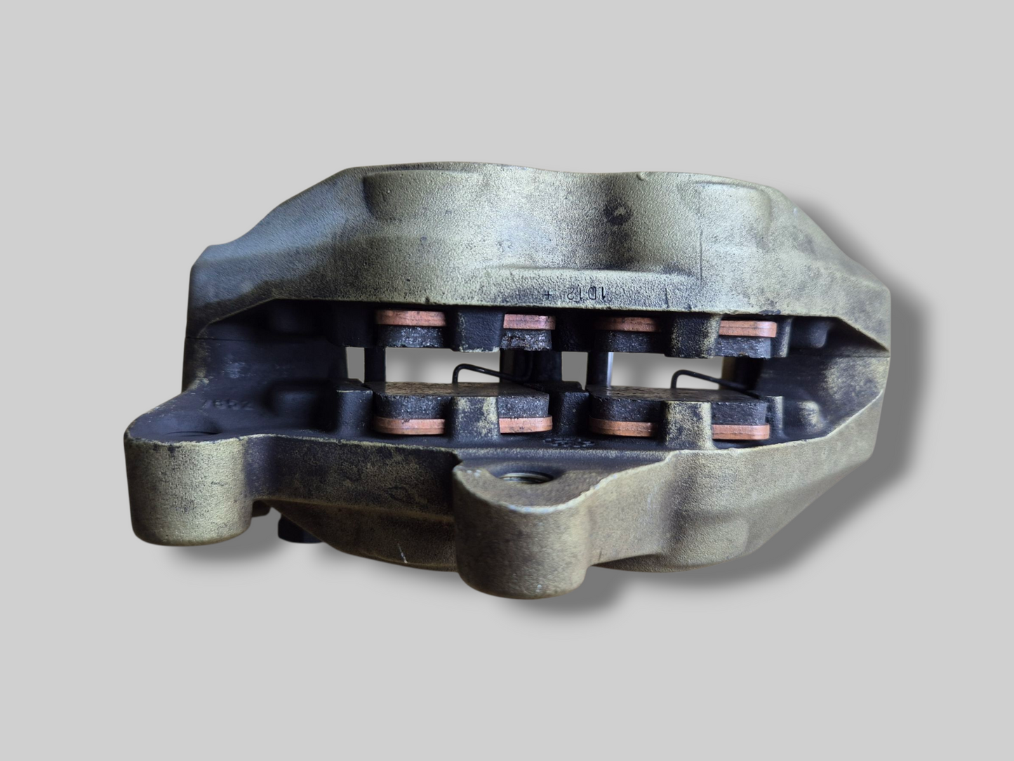 REMKLAUW VOOR RECHTS BREMBO P4 GOUD AP8113970 Aprilia RSV Mille 98-03 / Tuono 02-05