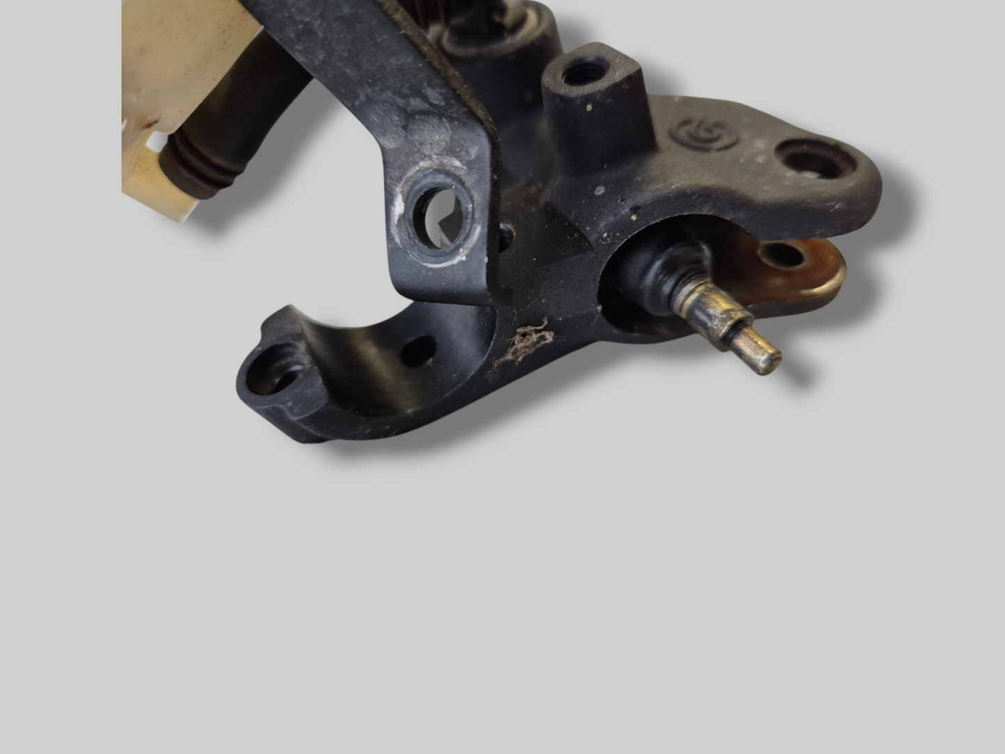 FRONT BRAKE PUMP MASTER CYLINDER AP8113969 Aprilia RSV Mille 98-03 / Tuono 02-05