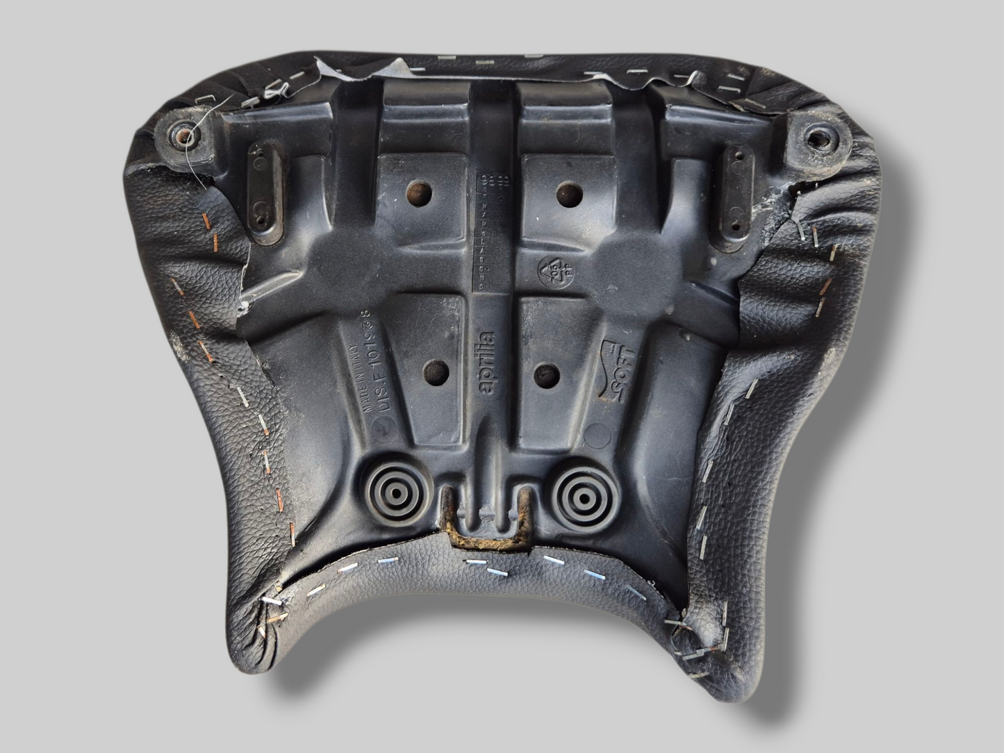 BESTUURDERS ZADELZADEL AP8129169 Aprilia RSV Mille 1998-2000