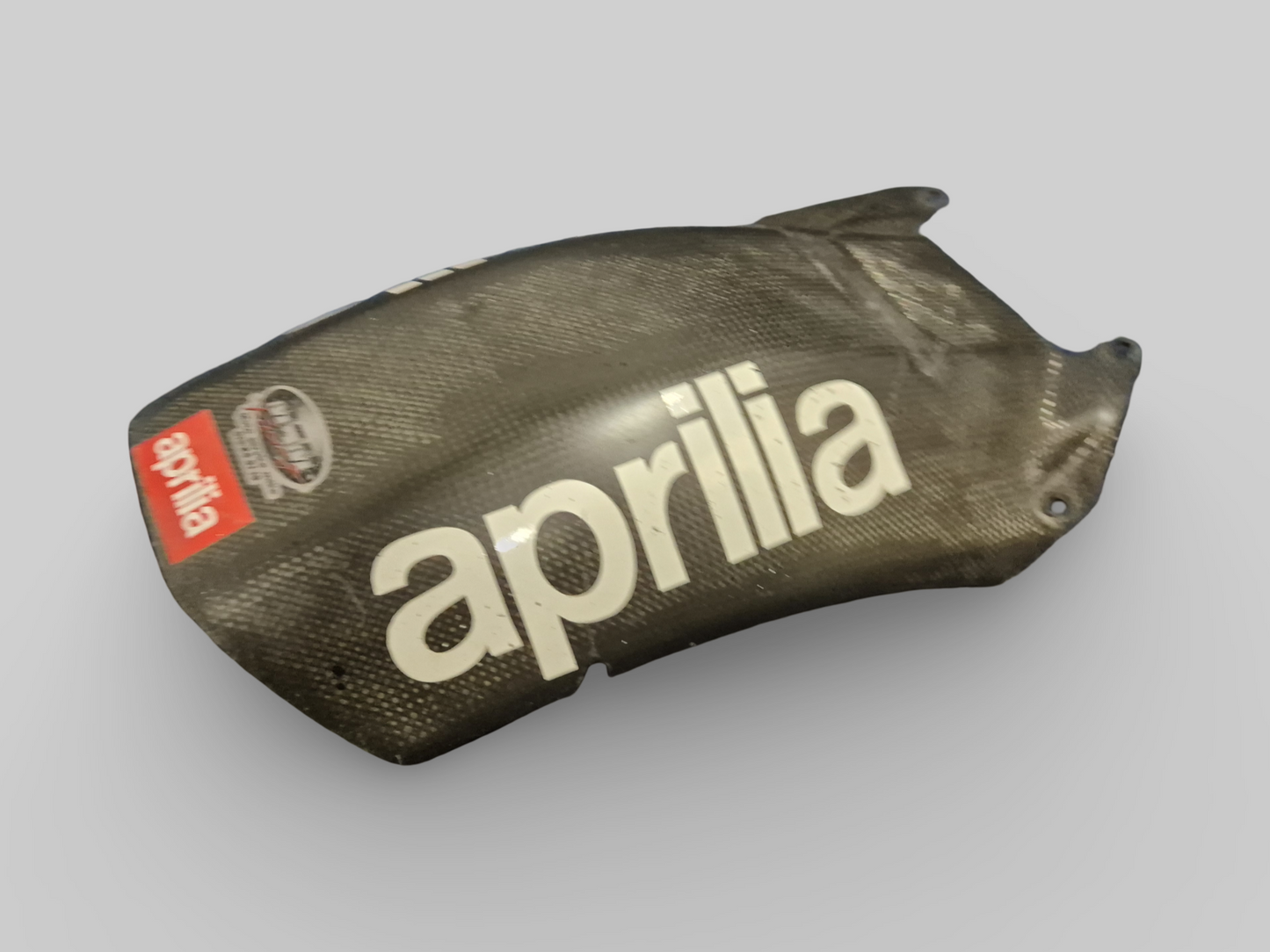 REAR CARBON OEM MUDGUARD / HUGGER AP8791048 Aprilia RSV Mille 98-03 / Tuono 02-05