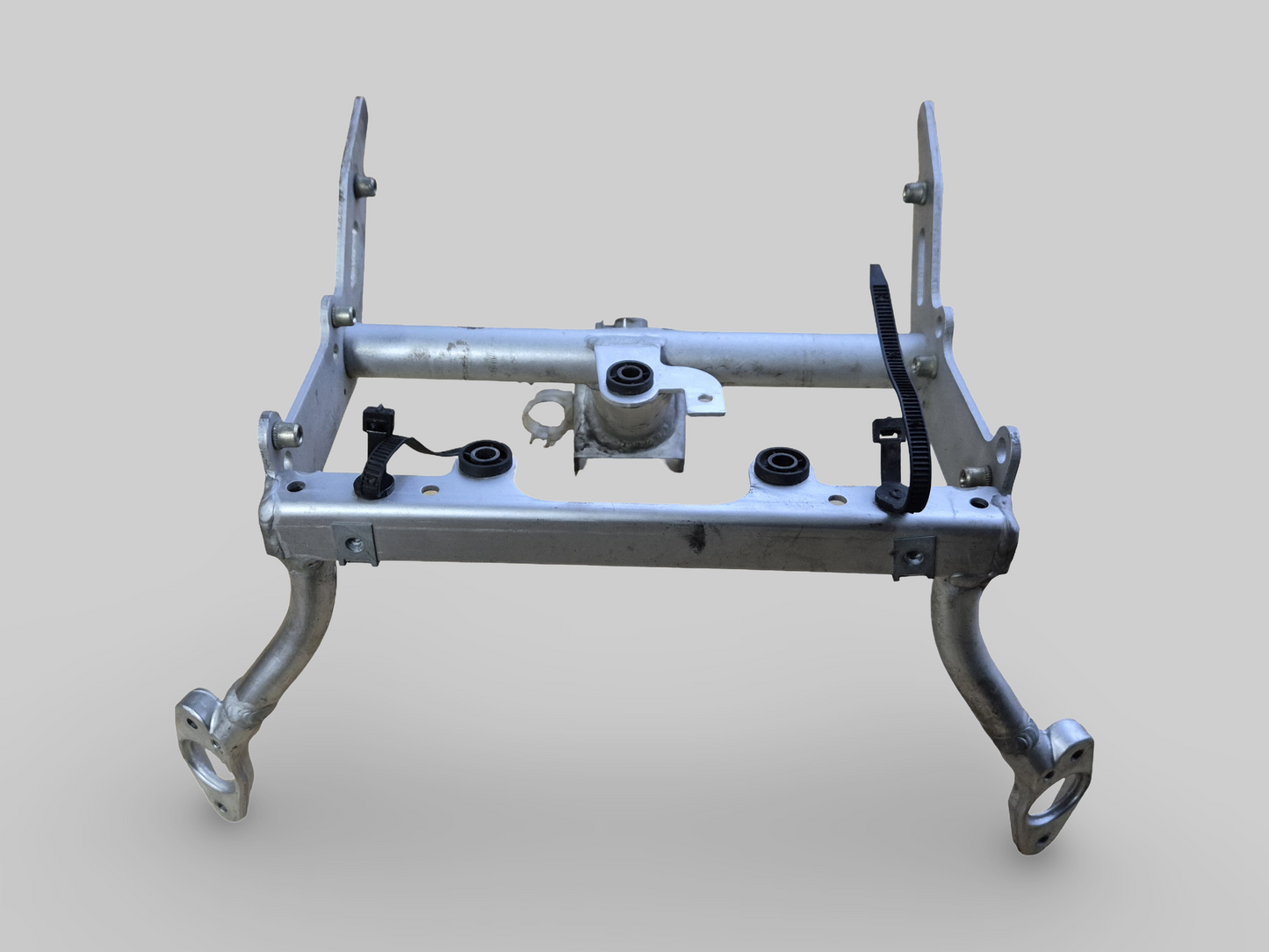 INSTRUMENT CLUSTER HOLDER FRONT SUBFRAME AP8135905 Aprilia RSV Mille 98-03