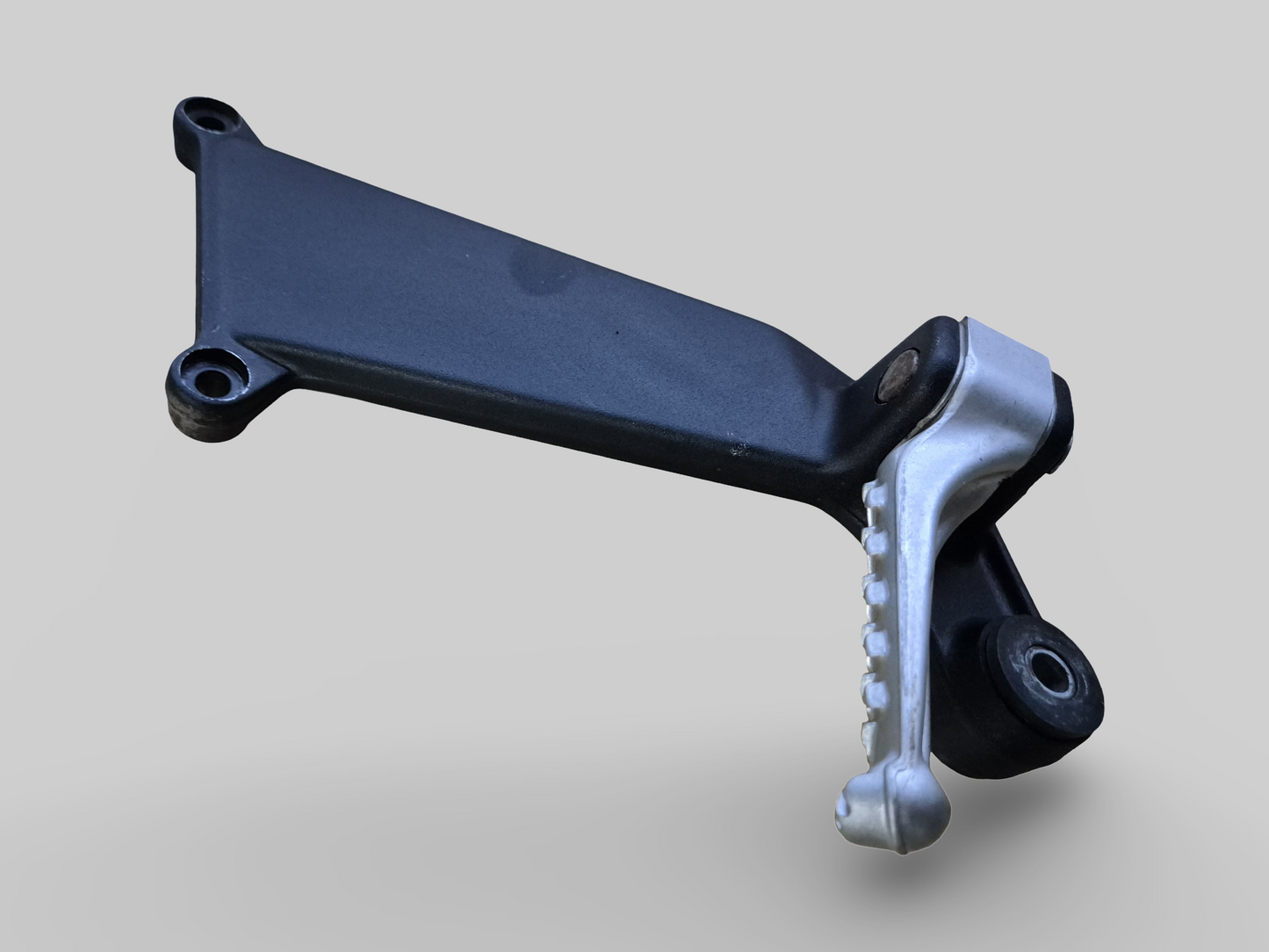 PASSAGIER RECHTER VOETSTEUN STEUN AP8146384 Aprilia RSV Mille 98-03 / Tuono 02-05 