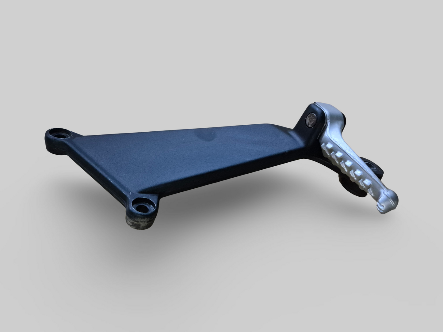 PASSAGIER RECHTER VOETSTEUN STEUN AP8146384 Aprilia RSV Mille 98-03 / Tuono 02-05 