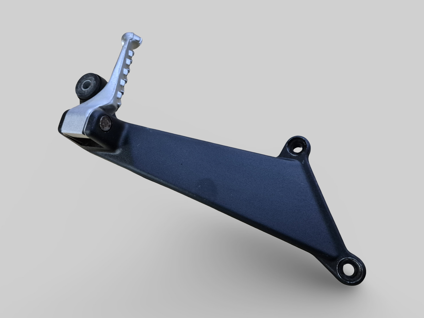 PASSAGIER RECHTER VOETSTEUN STEUN AP8146384 Aprilia RSV Mille 98-03 / Tuono 02-05 