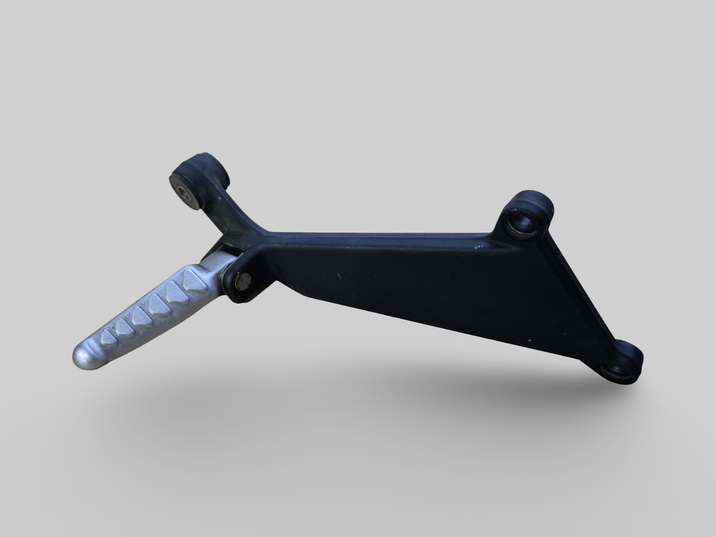 PASSAGIER RECHTER VOETSTEUN STEUN AP8146384 Aprilia RSV Mille 98-03 / Tuono 02-05 