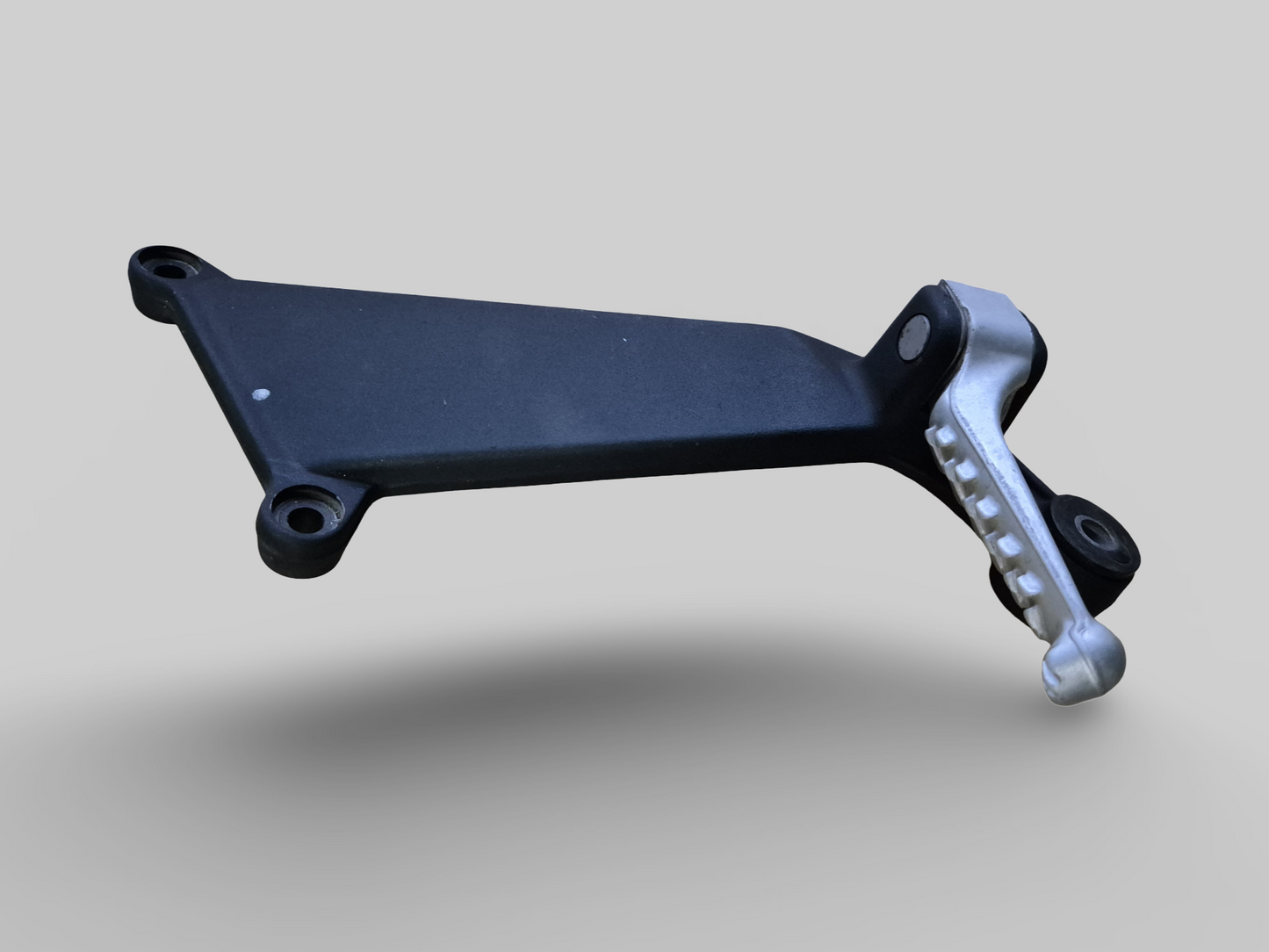 PASSENGER RIGHT FOOTREST SUPPORT AP8146384 Aprilia RSV Mille 98-03 / Tuono 02-05