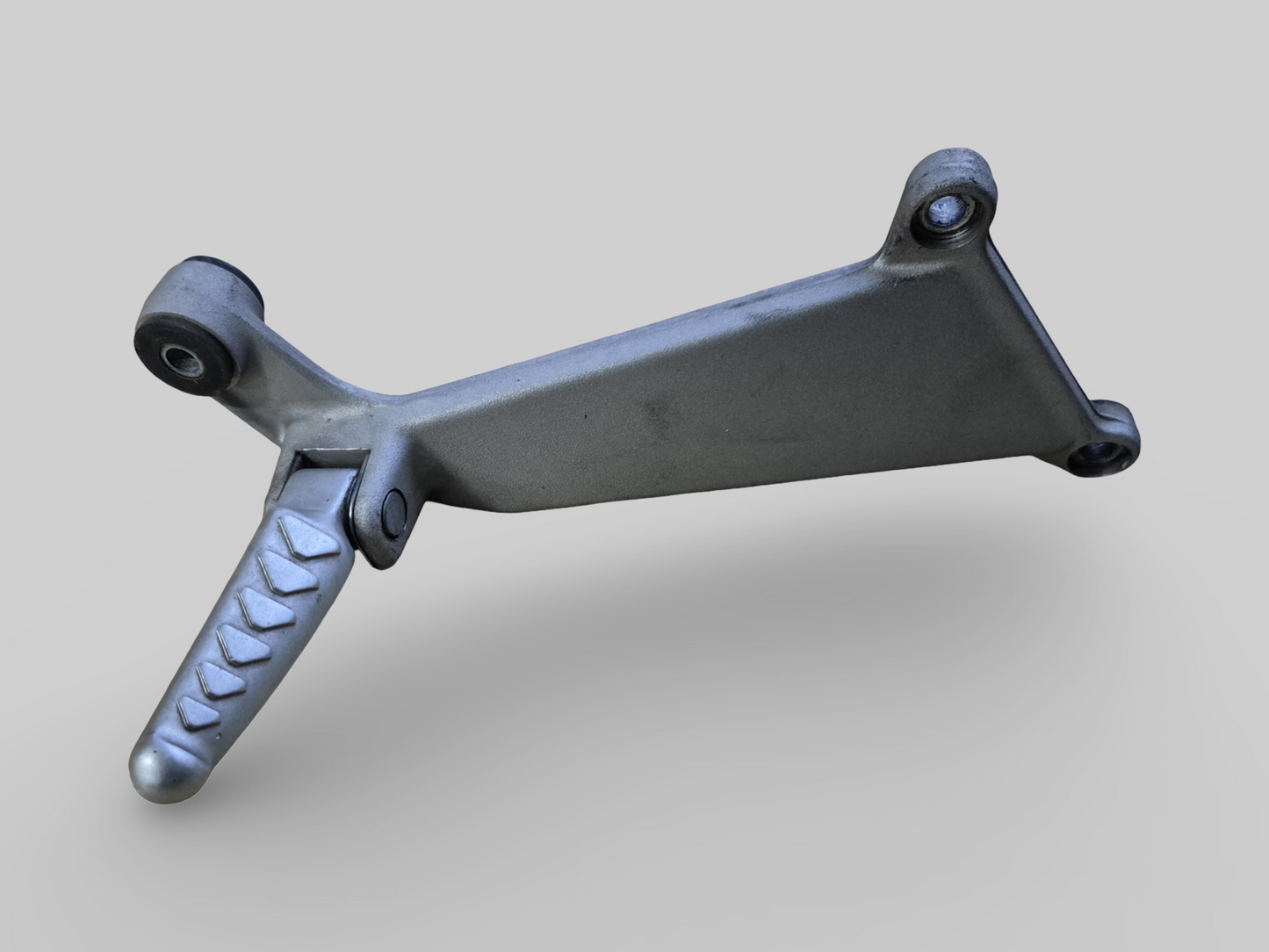 PASSENGER RIGHT FOOTREST SUPPORT AP8134371 Aprilia RSV Mille 98-03 / Tuono 02-05