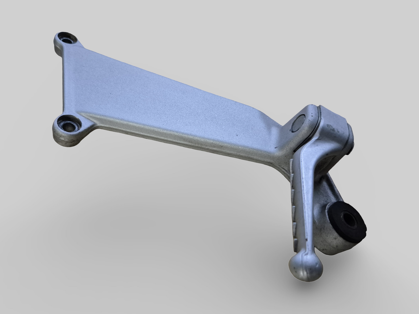 PASSENGER RIGHT FOOTREST SUPPORT AP8134371 Aprilia RSV Mille 98-03 / Tuono 02-05