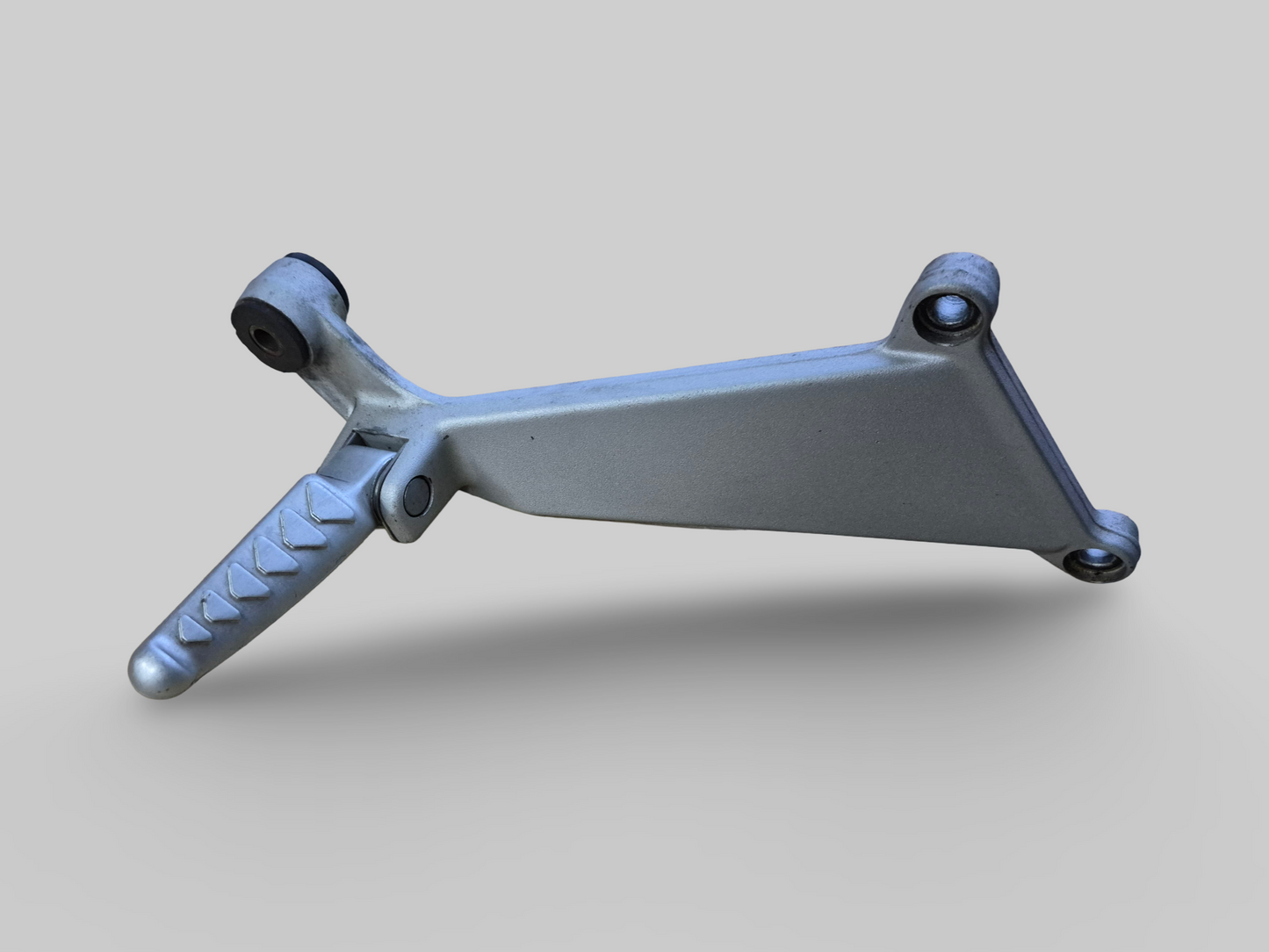 PASSENGER RIGHT FOOTREST SUPPORT AP8134371 Aprilia RSV Mille 98-03 / Tuono 02-05