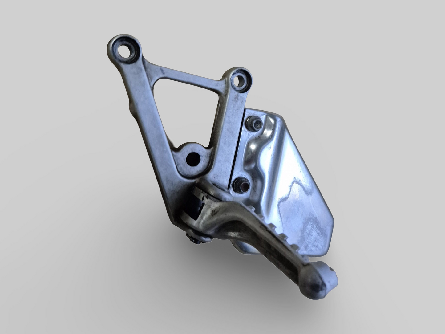 LINKER ZIJVOETSTEUN ACHTERSET AP8135910 Aprilia RSV Mille 98-03 / Tuono 02-05 