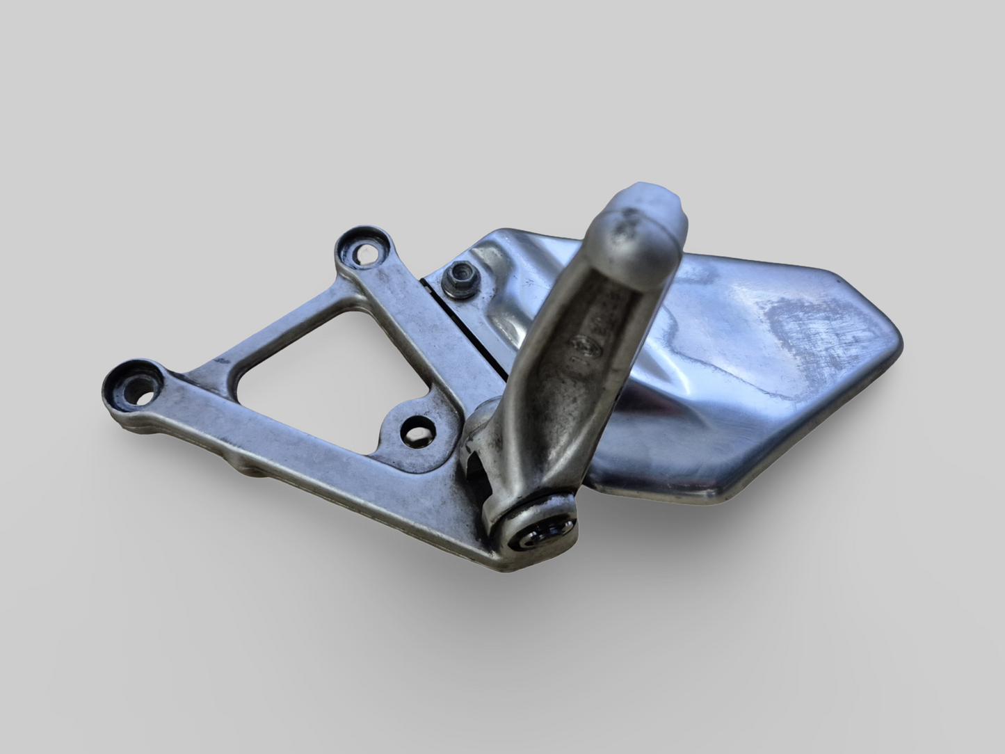 LINKER ZIJVOETSTEUN ACHTERSET AP8135910 Aprilia RSV Mille 98-03 / Tuono 02-05 