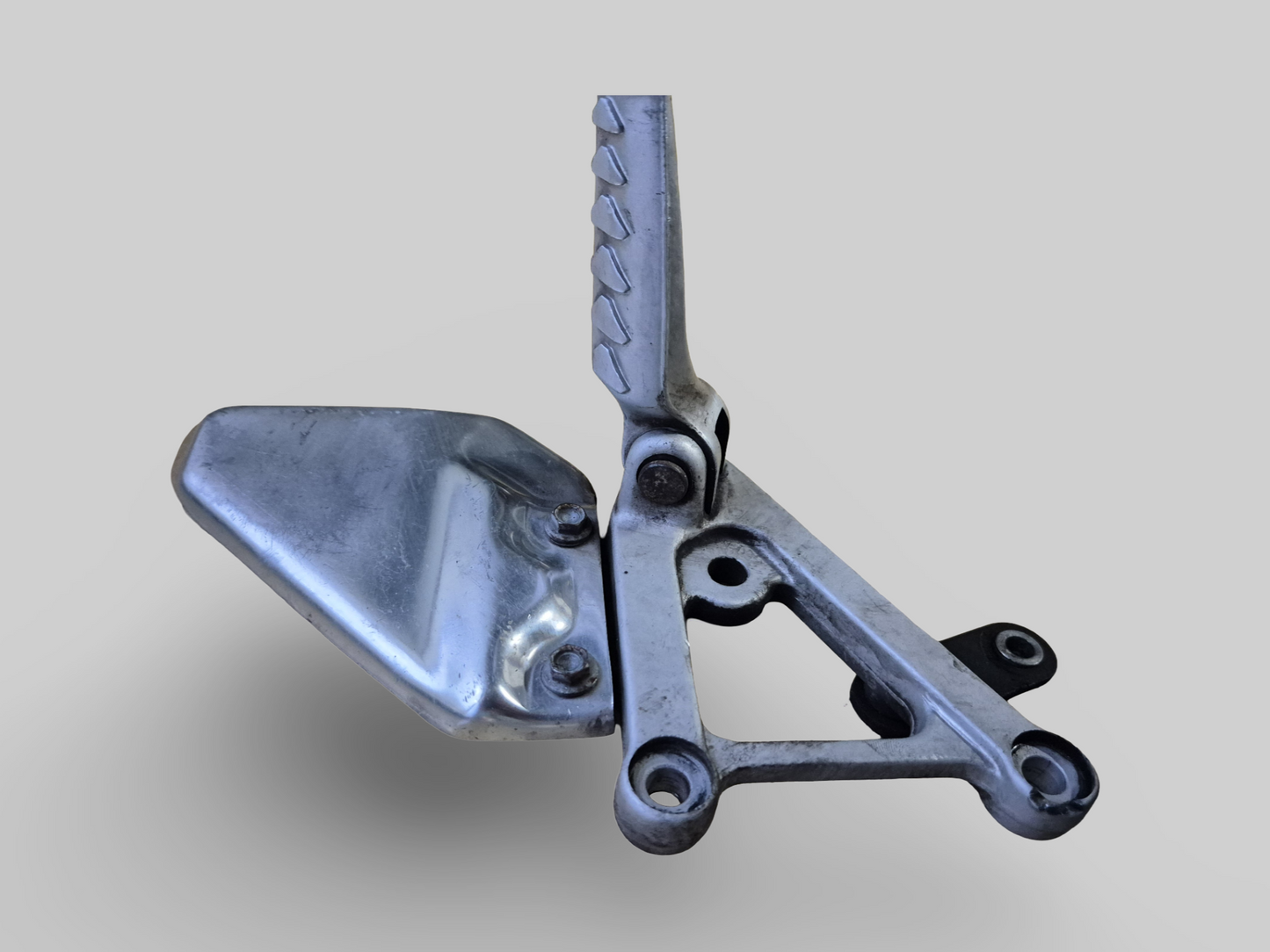 LEFT-HAND SIDE FOOTREST REARSET AP8135910 Aprilia RSV Mille 98-03 / Tuono 02-05